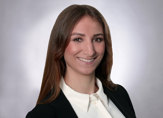 Porträt von Magdalena Kolak, Analystin Research bei Aengevelt Immobilien in Düsseldorf