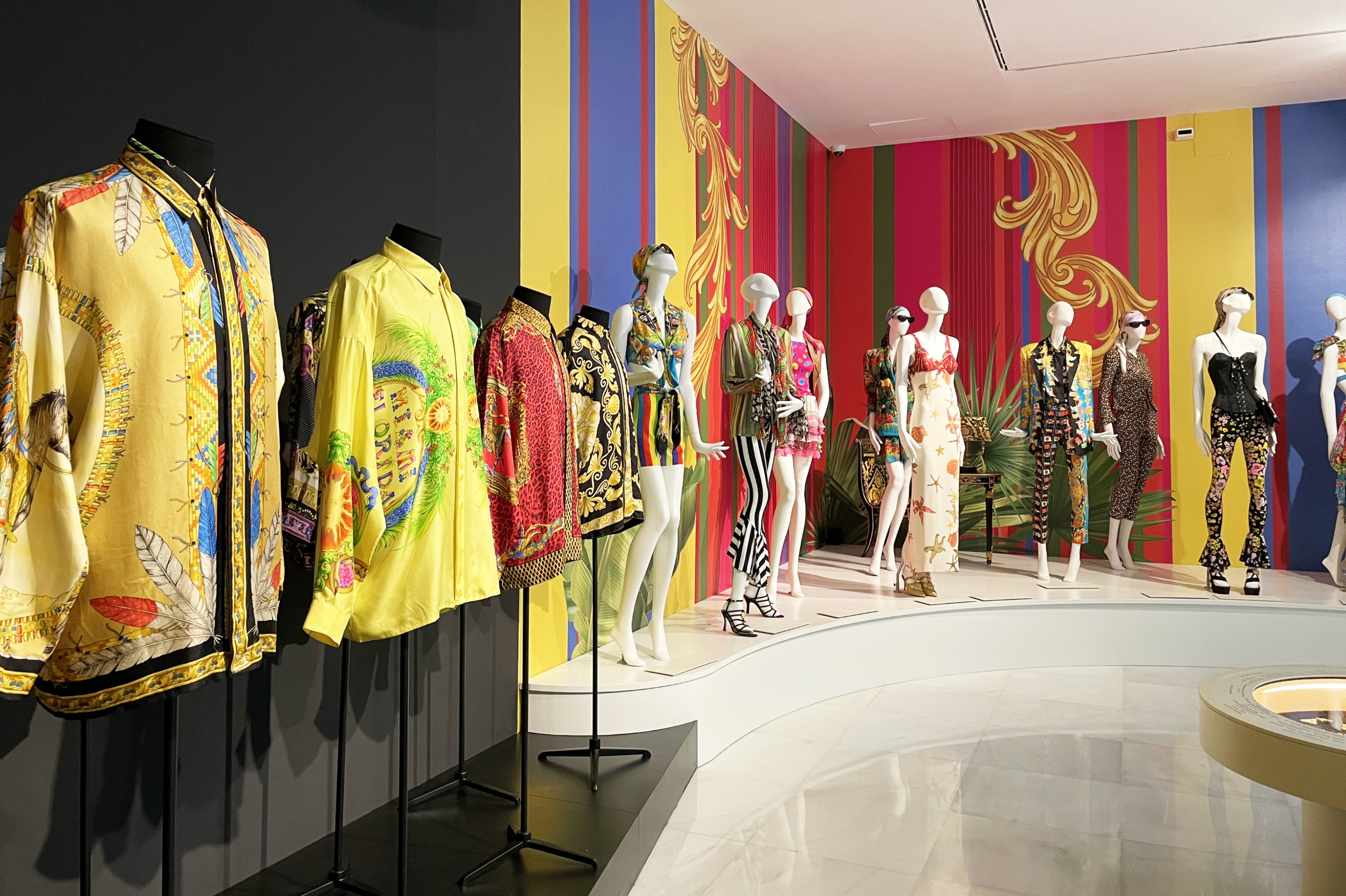 AgeNCe - Gianni Versace Retrospective - Malaga