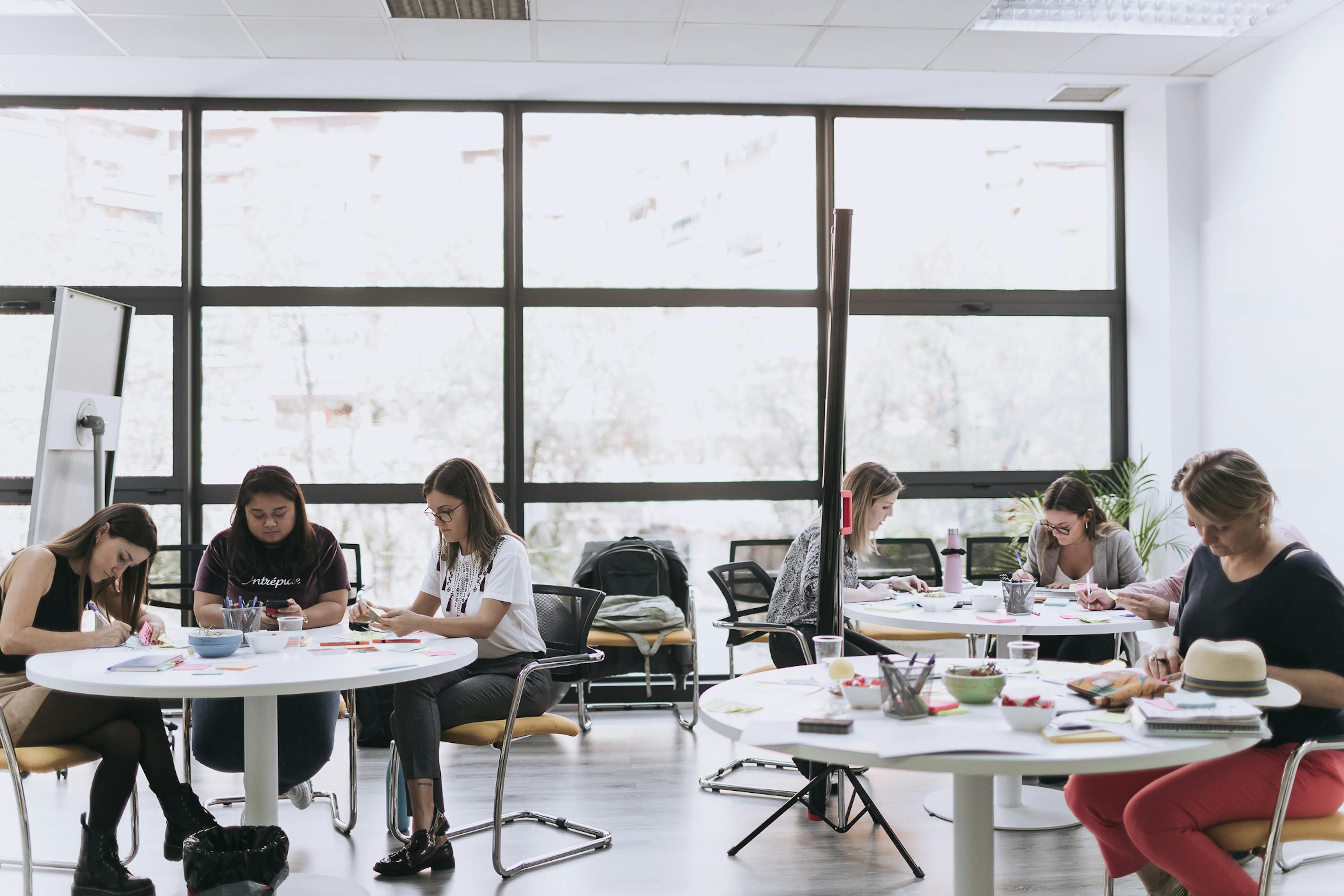 Team working to scale agile