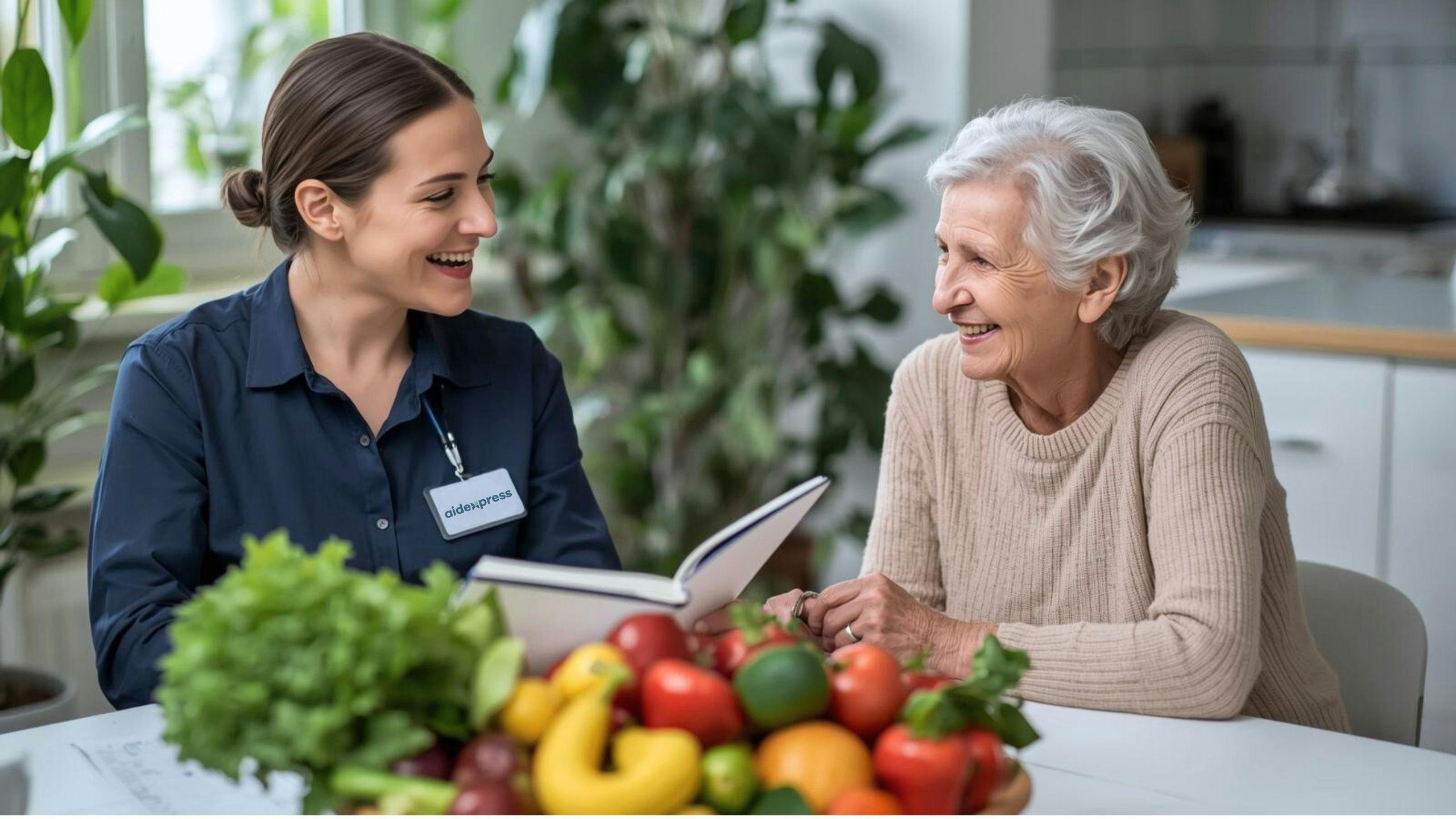Une nutritionniste d’Aidexpress discute avec une dame âgée lors d’une rencontre à domicile, illustrant l’emploi de nutritionniste en accompagnement nutritionnel à domicile.