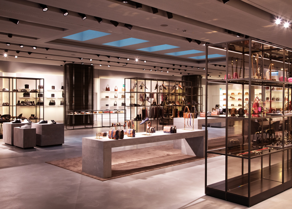Luxury leather goods, fashion and accessories - Aigner
