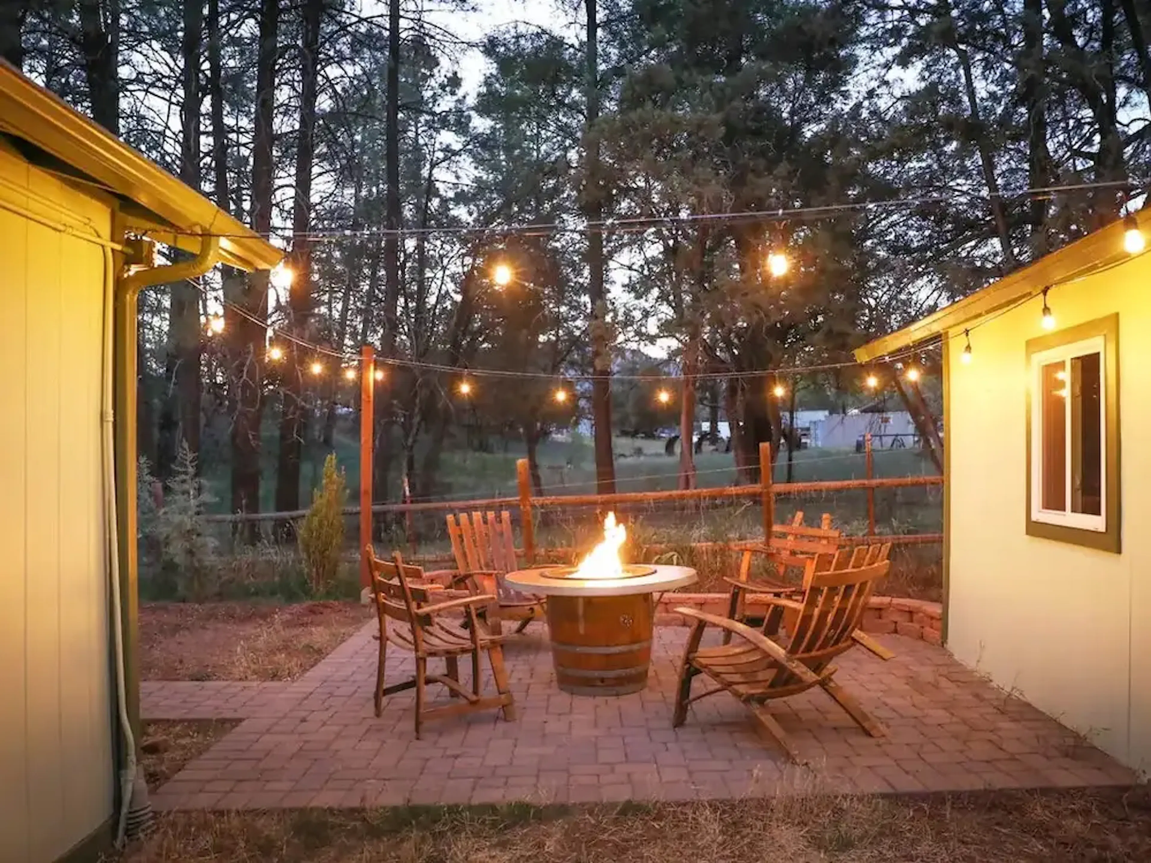 After an unpredictable summer, Airbnb and Vrbo operators are deciding if the headaches of hosting are worth it (Business Insider)