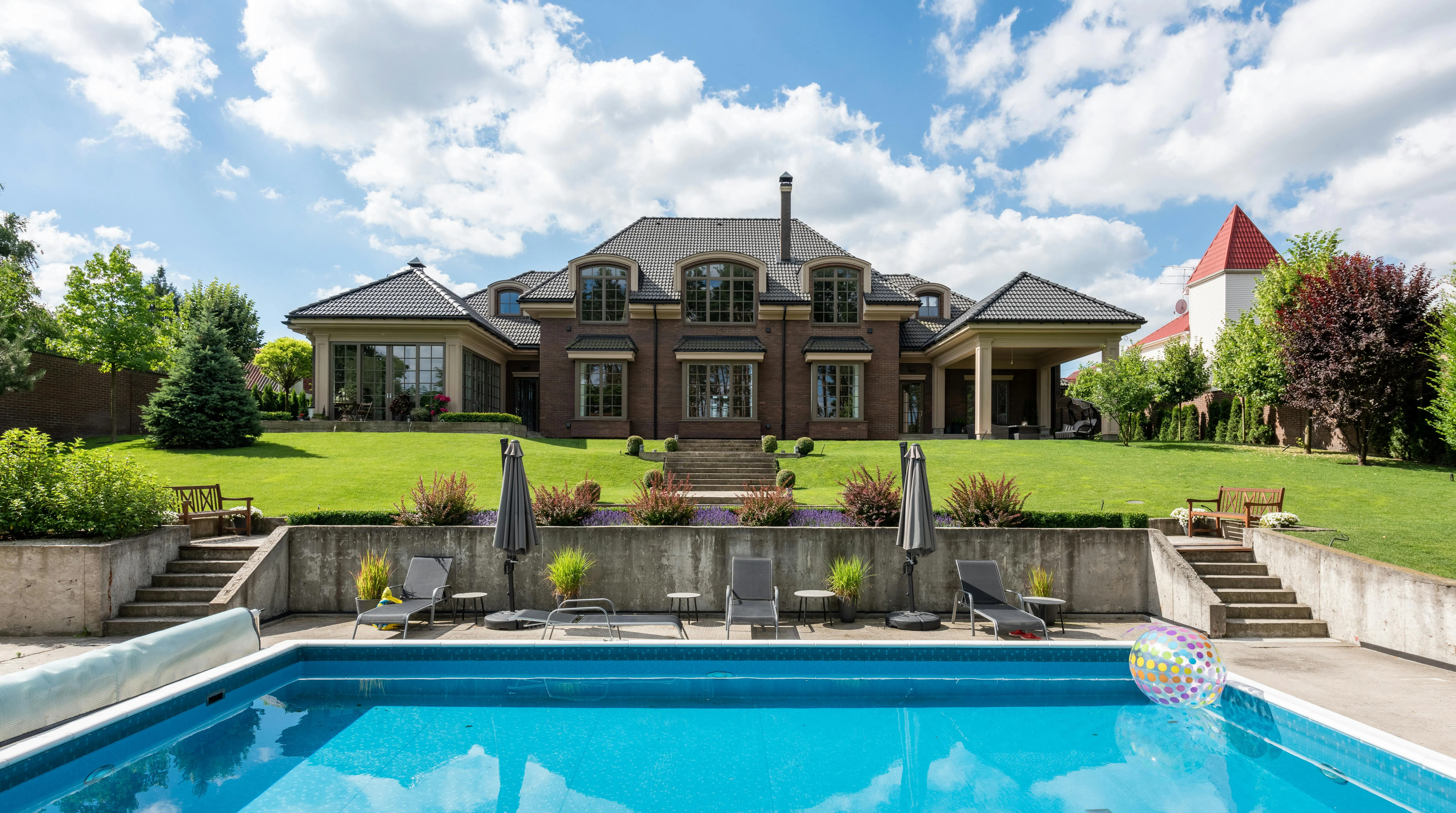 Image showcasing The Growing Demand for Luxury Short-Term Rentals: What You Need to Know