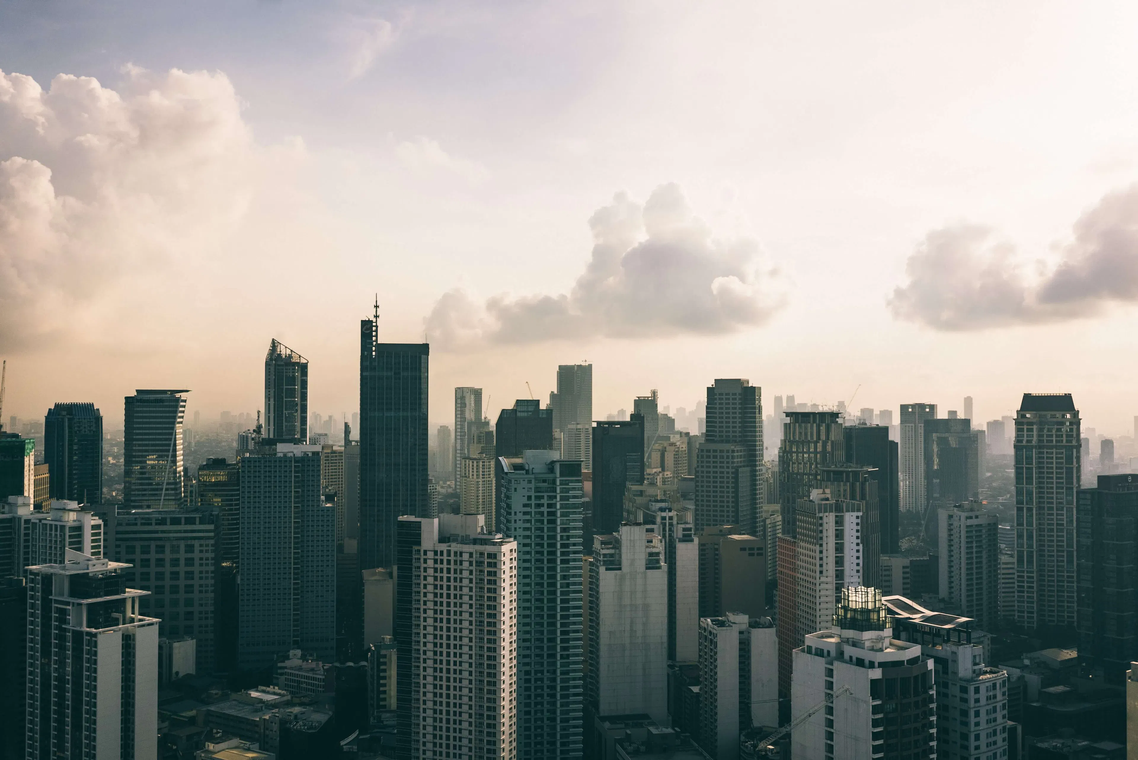 The Best U.S. Cities for Airbnb in 2025: Market Comparison