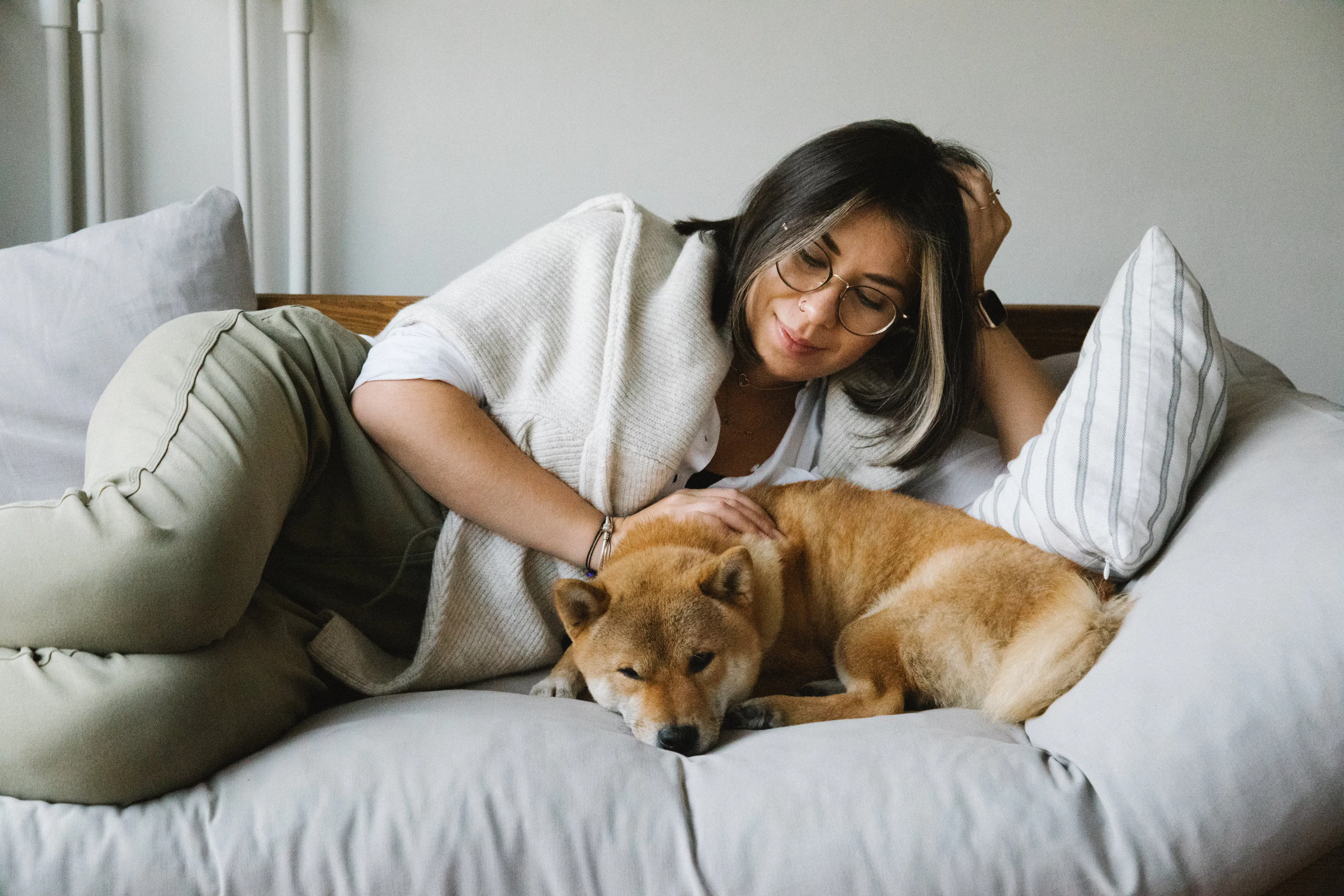 How to Make Your Airbnb Pet-Friendly: A Guide for Hosts 🐶