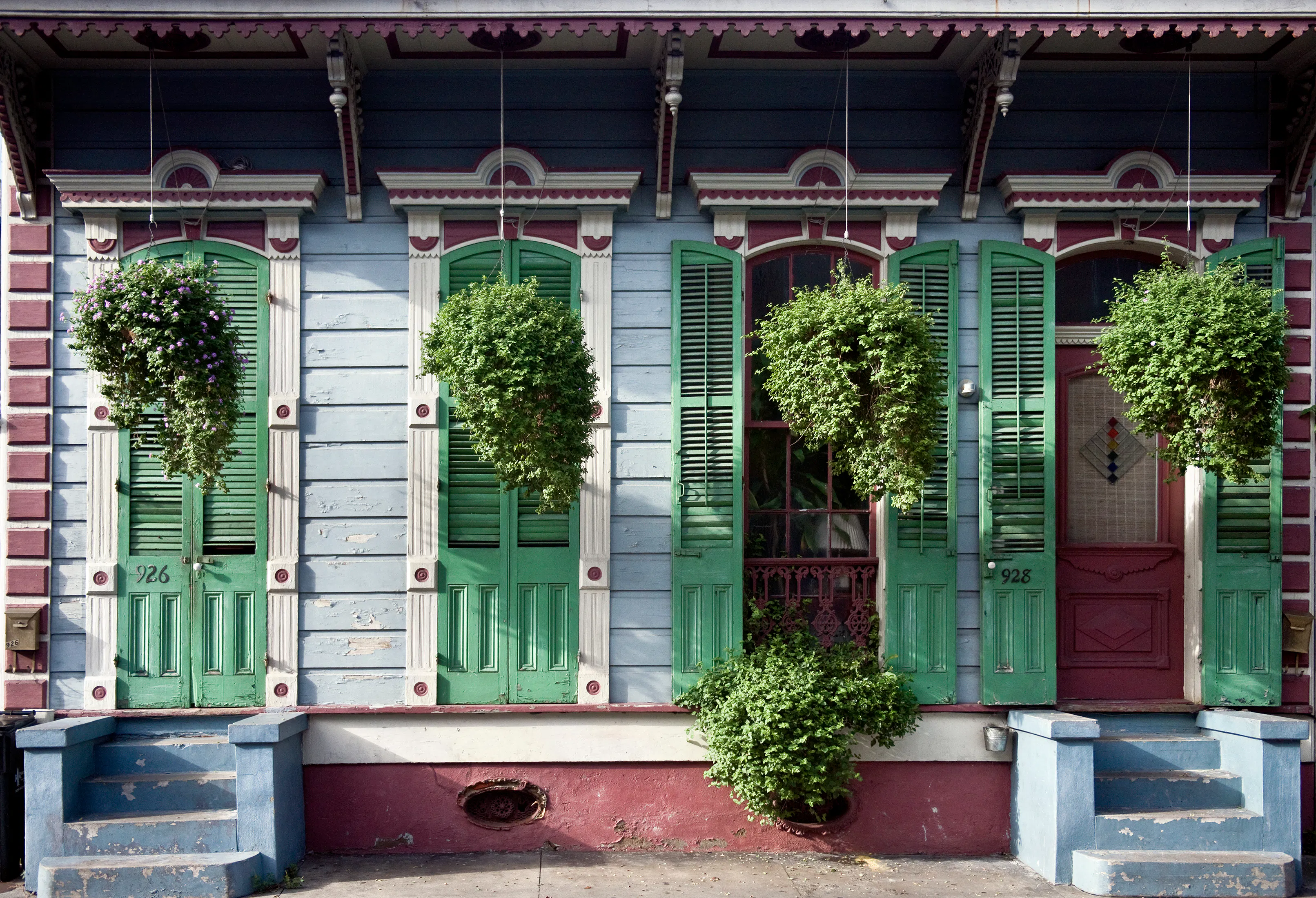 Hanging plants in front of house in New Orleans, Louisiana