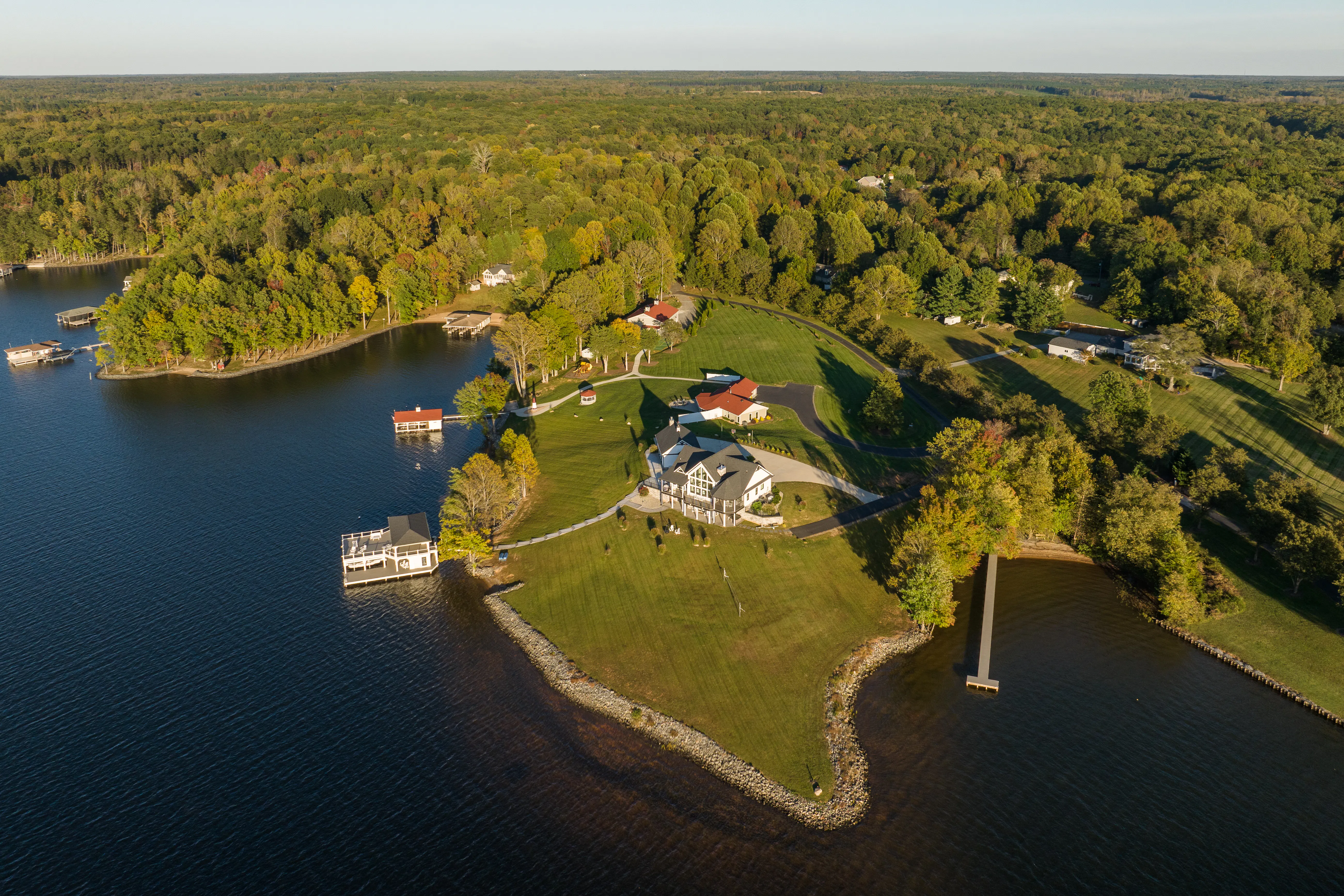 Aerial shot of homes on Lake Anna