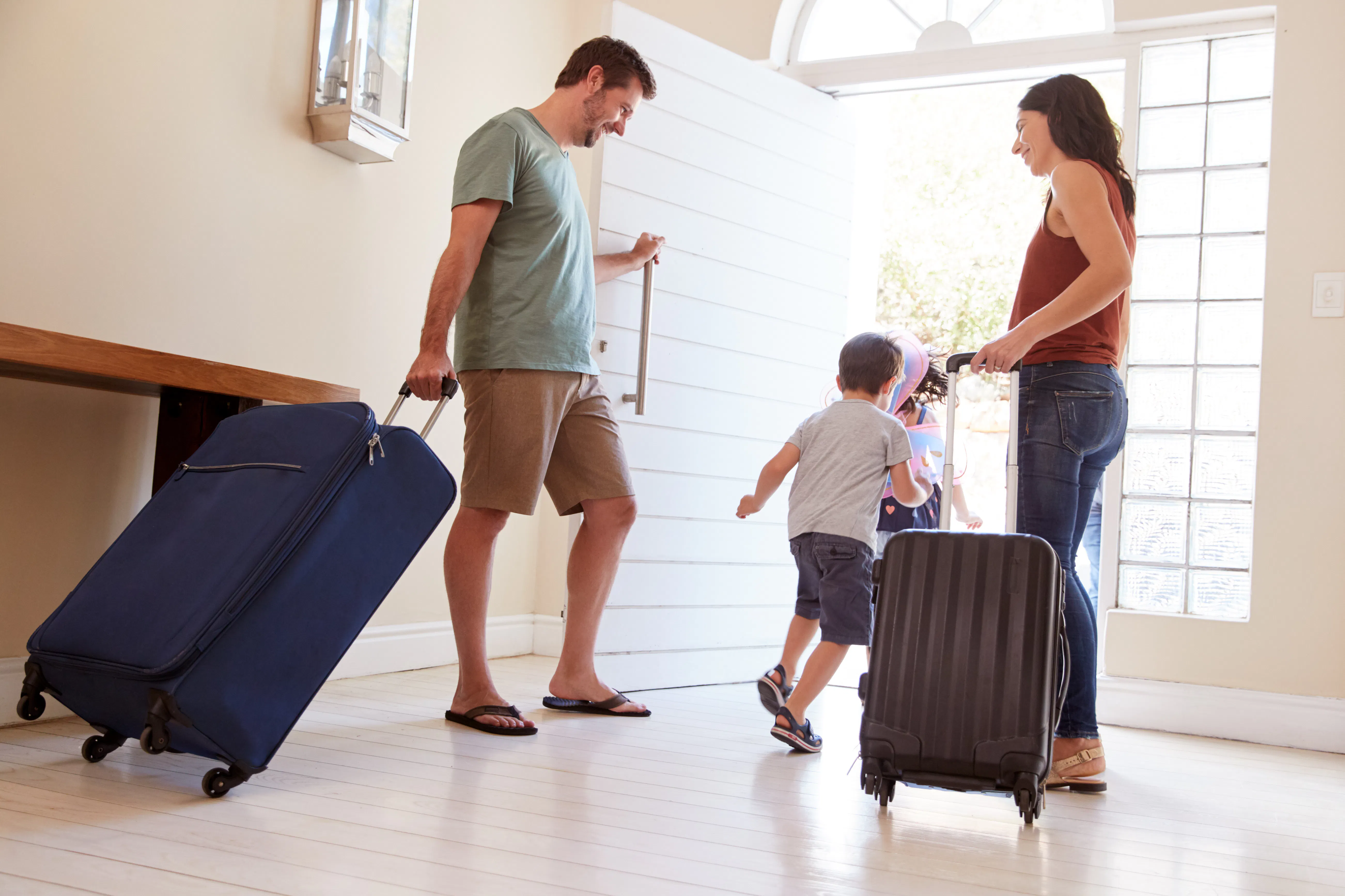 Family leaving for vacation