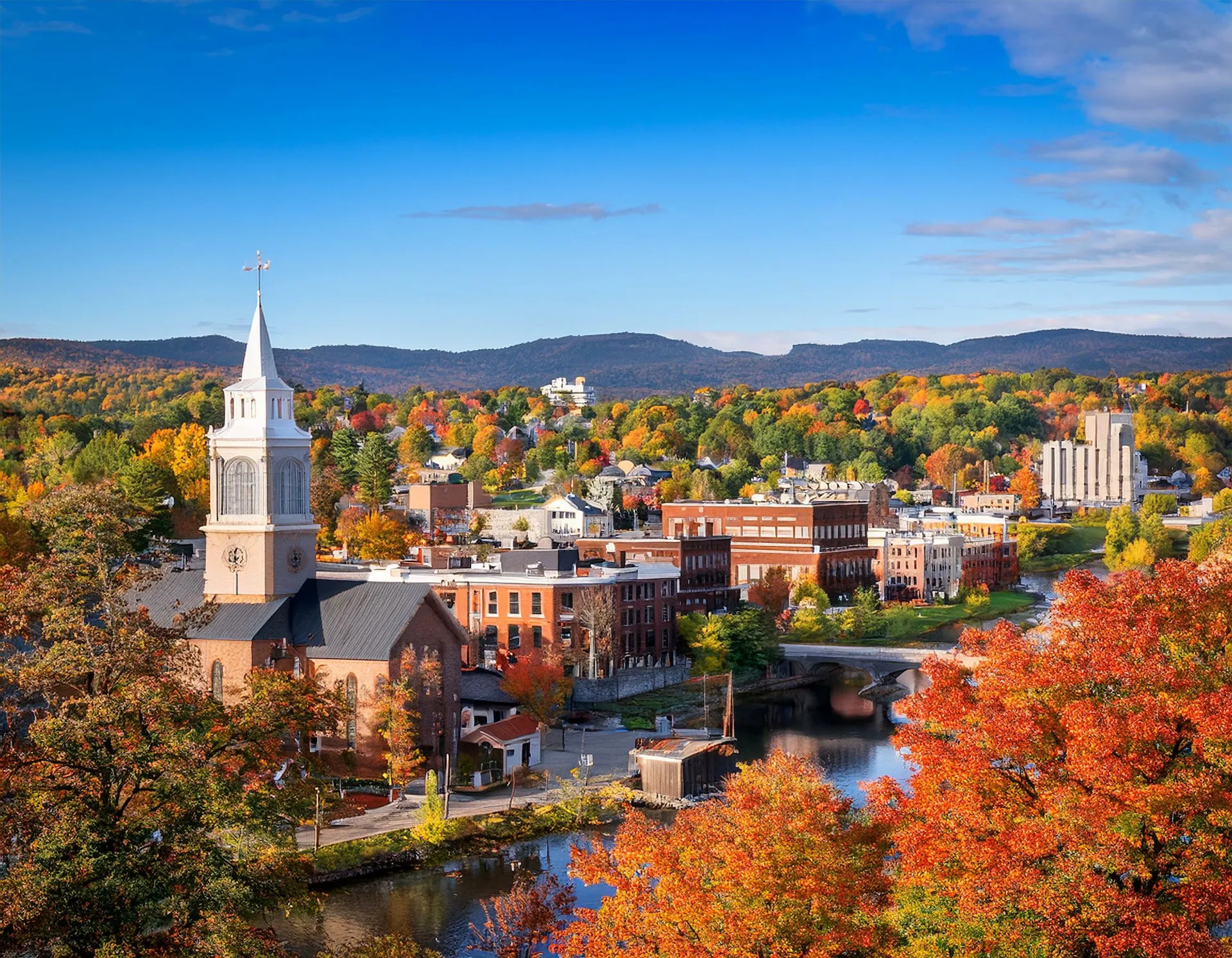 Burlington, Vermont, autumn town skyline.
