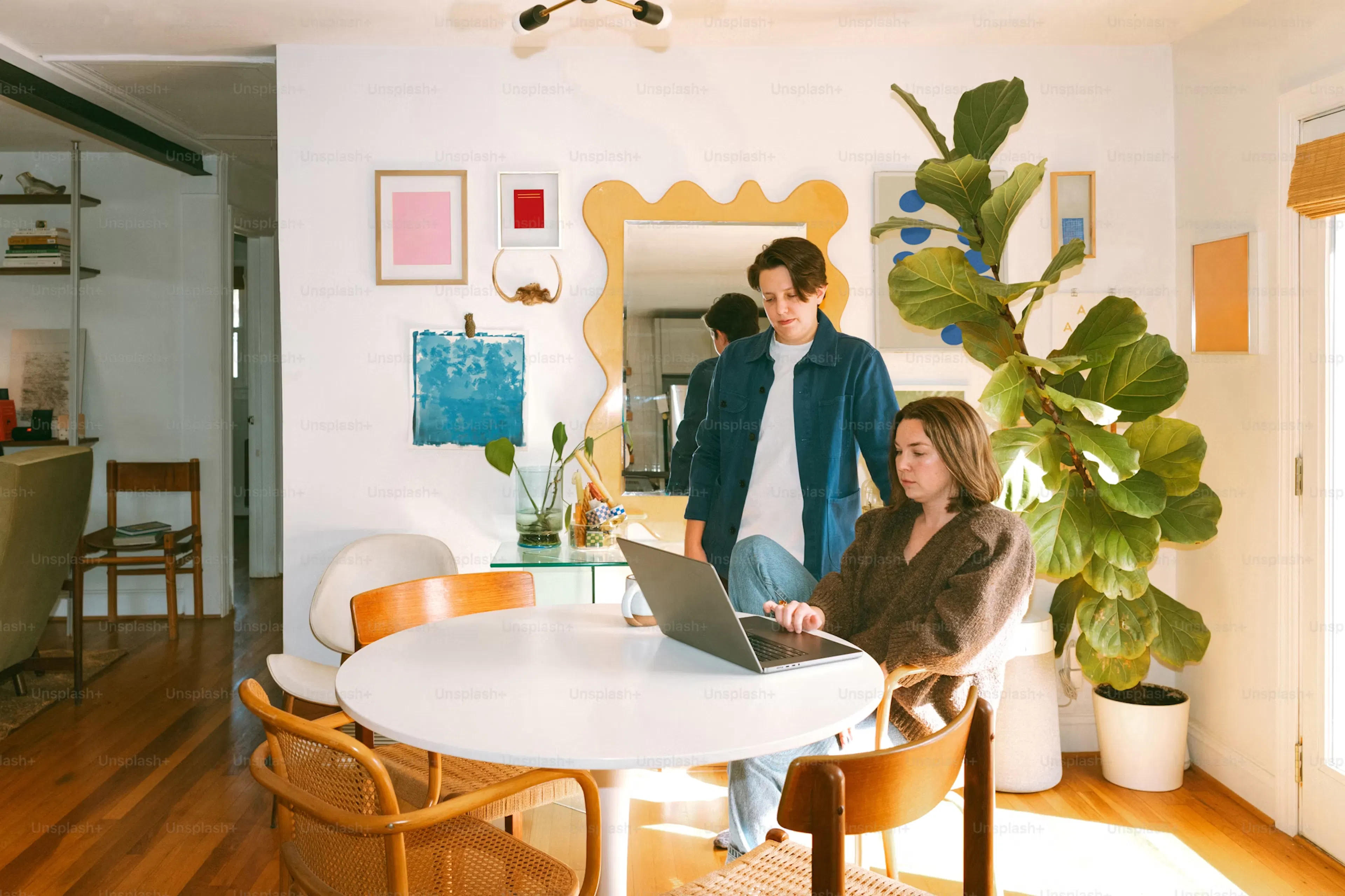 Fiscalité Airbnb en 2025 : guide complet pour optimiser vos revenus locatifs