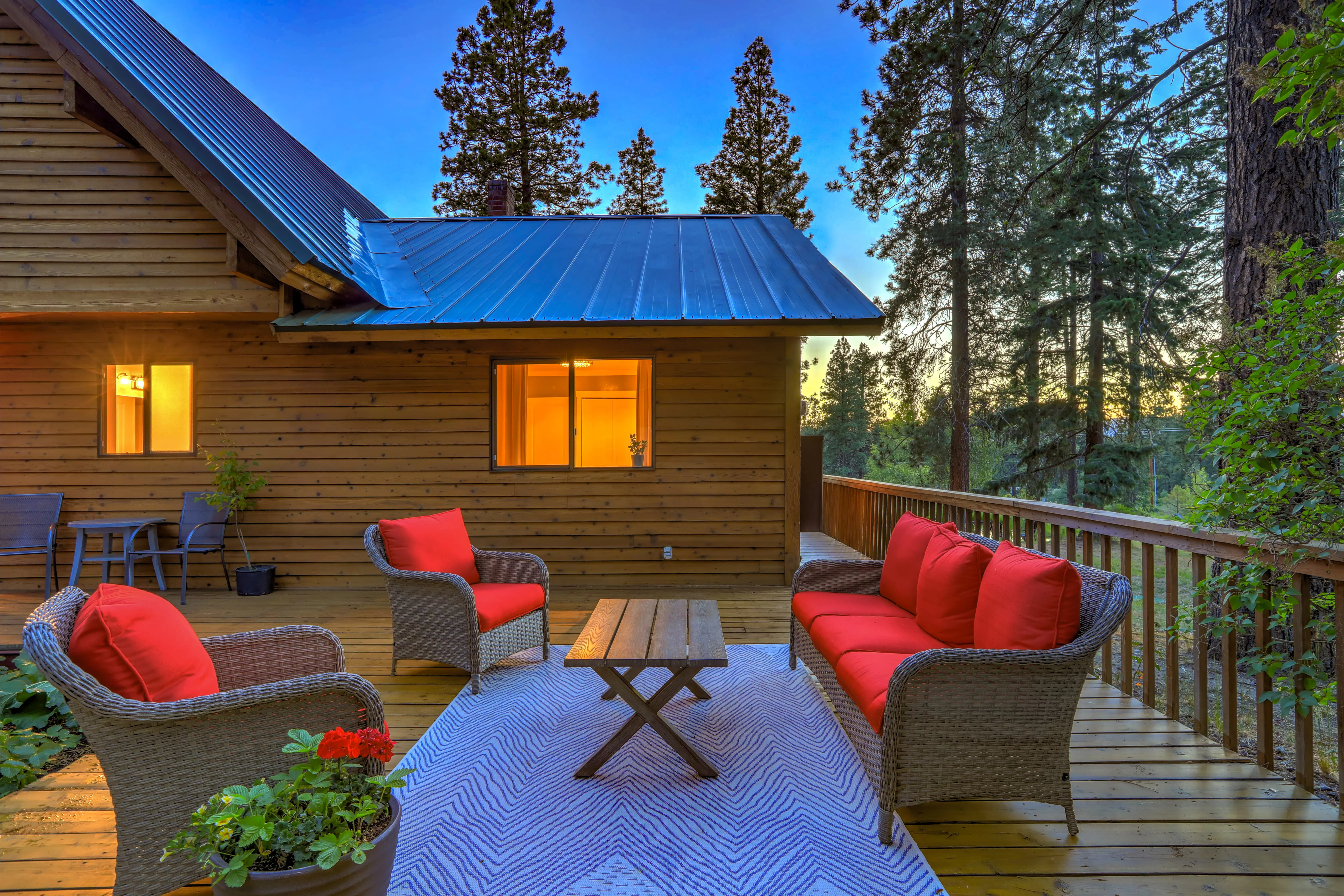 Cabin deck