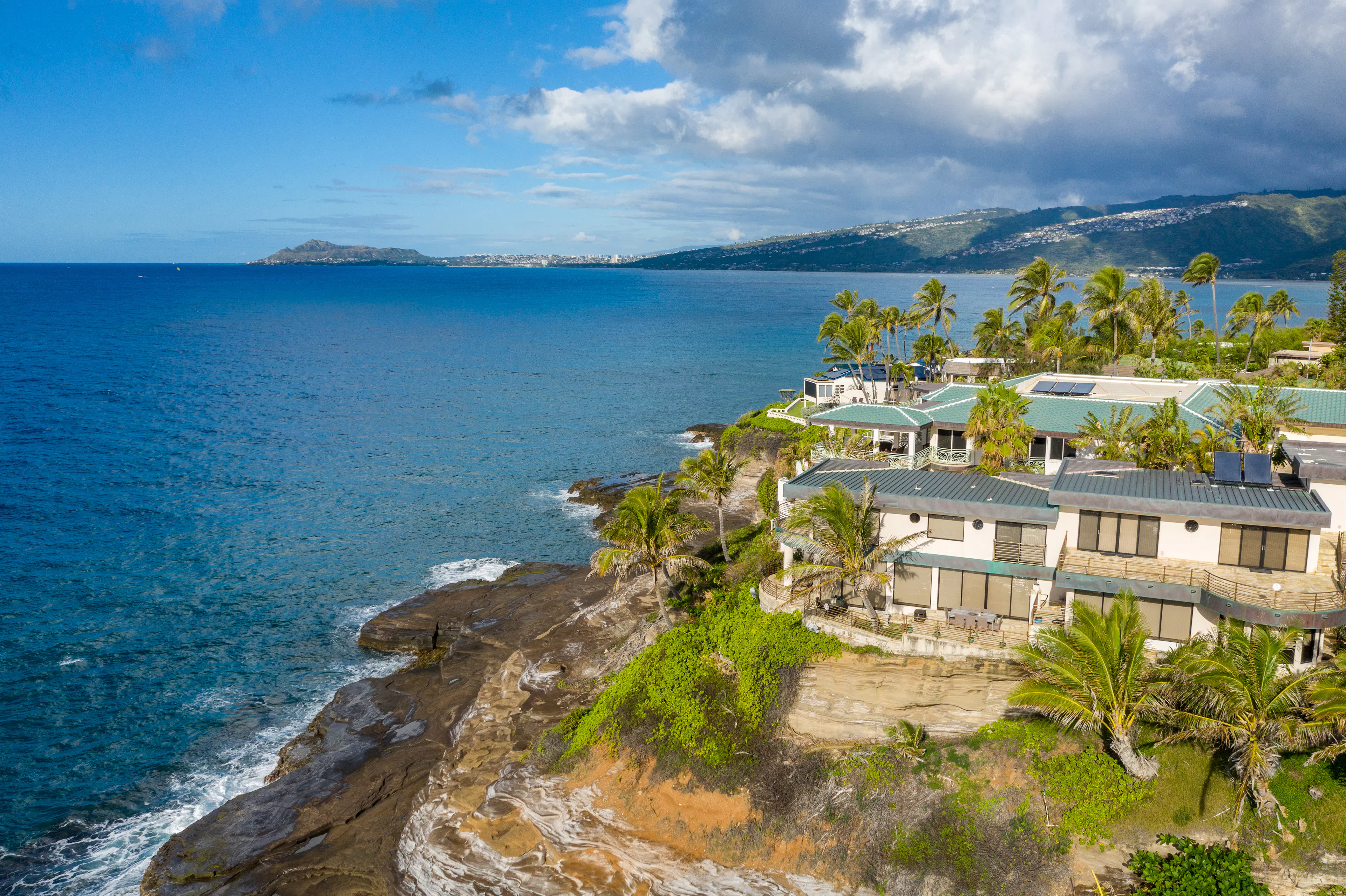 Booking.com vs Airbnb for Hosts: Which Is Better?