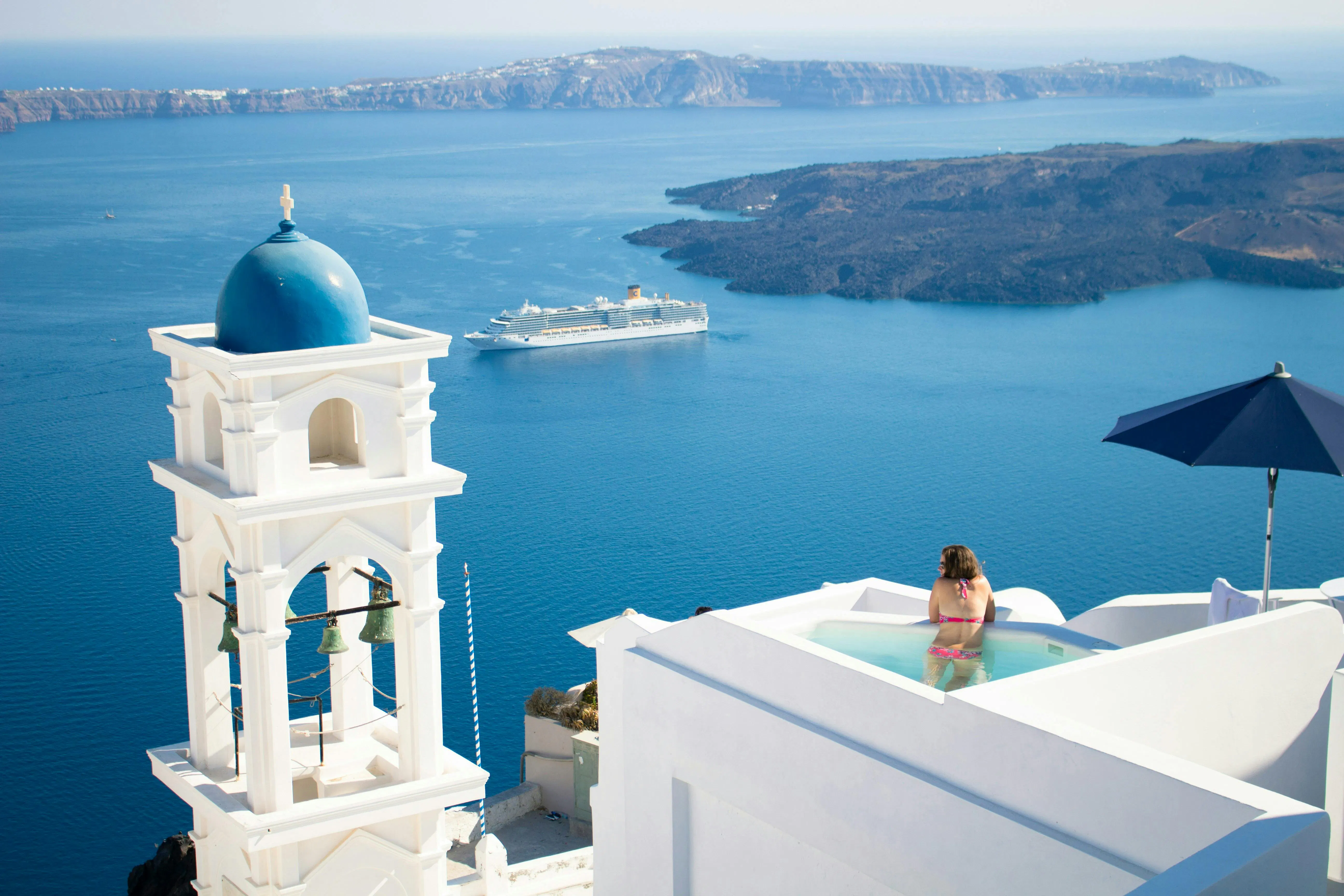 guest in rooftop pool