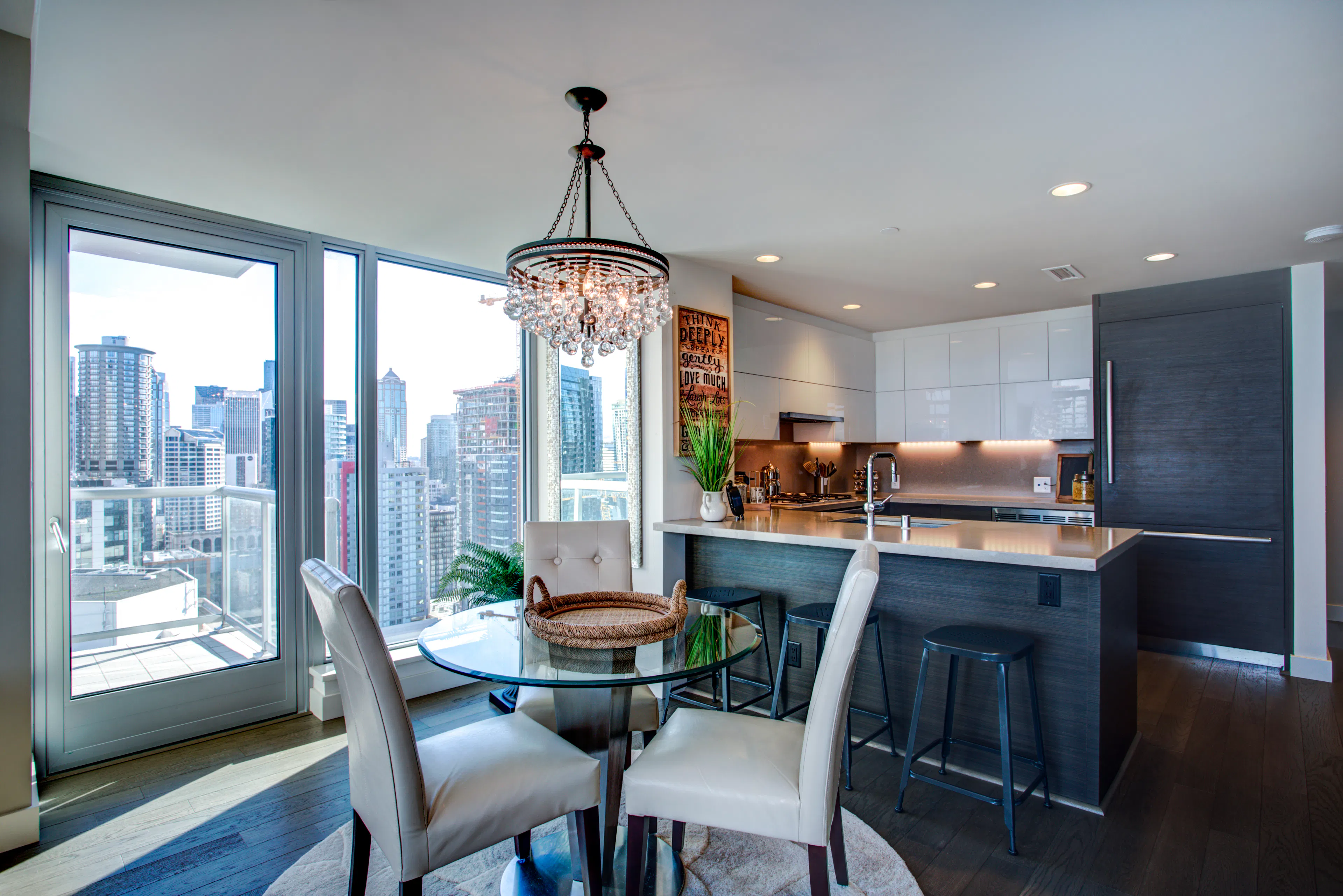 Why Short-Term Apartment Rentals Can Outcompete in the Right Market
