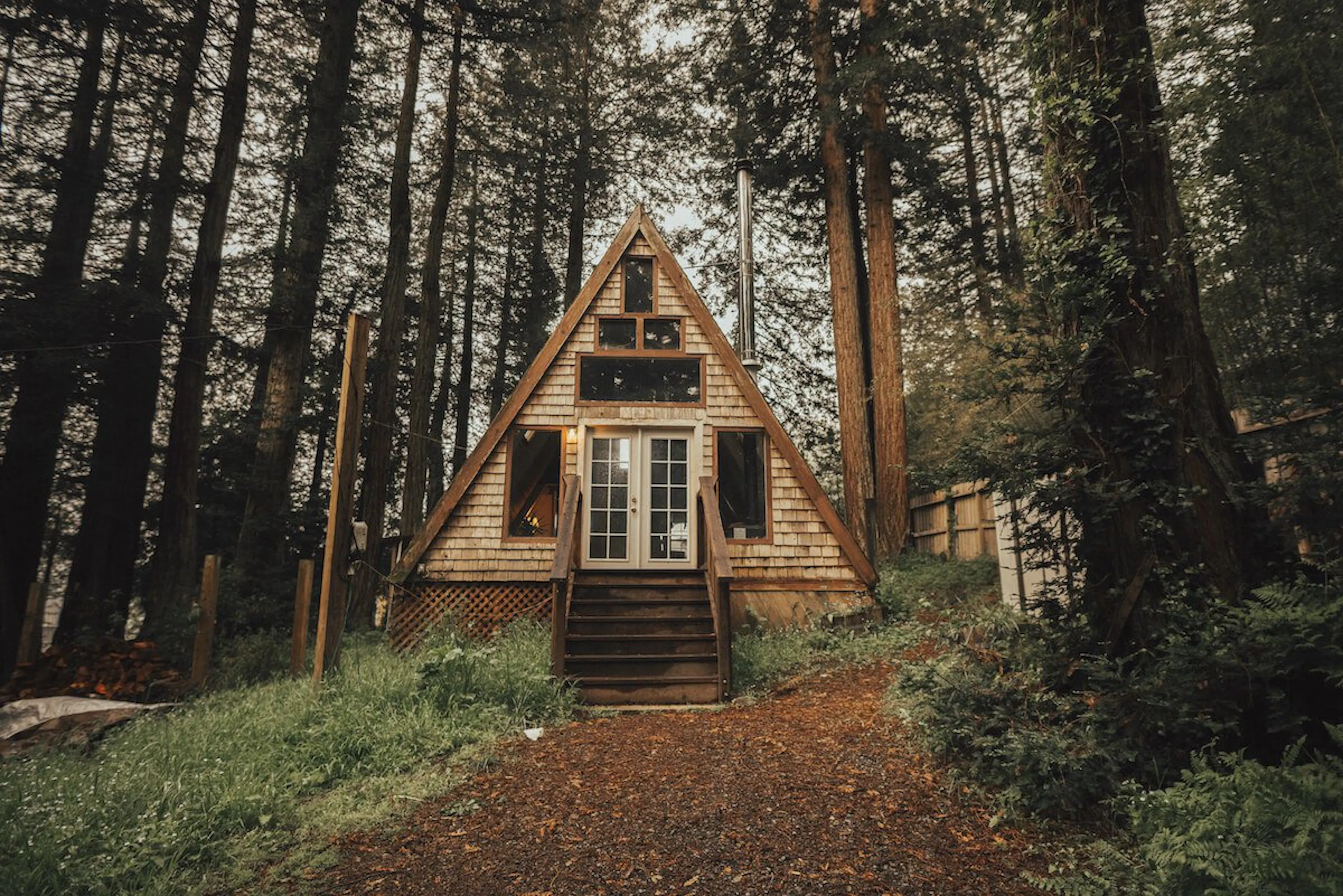 Apartment or A-Frame? Why Unique Airbnbs Outperform the Rest
