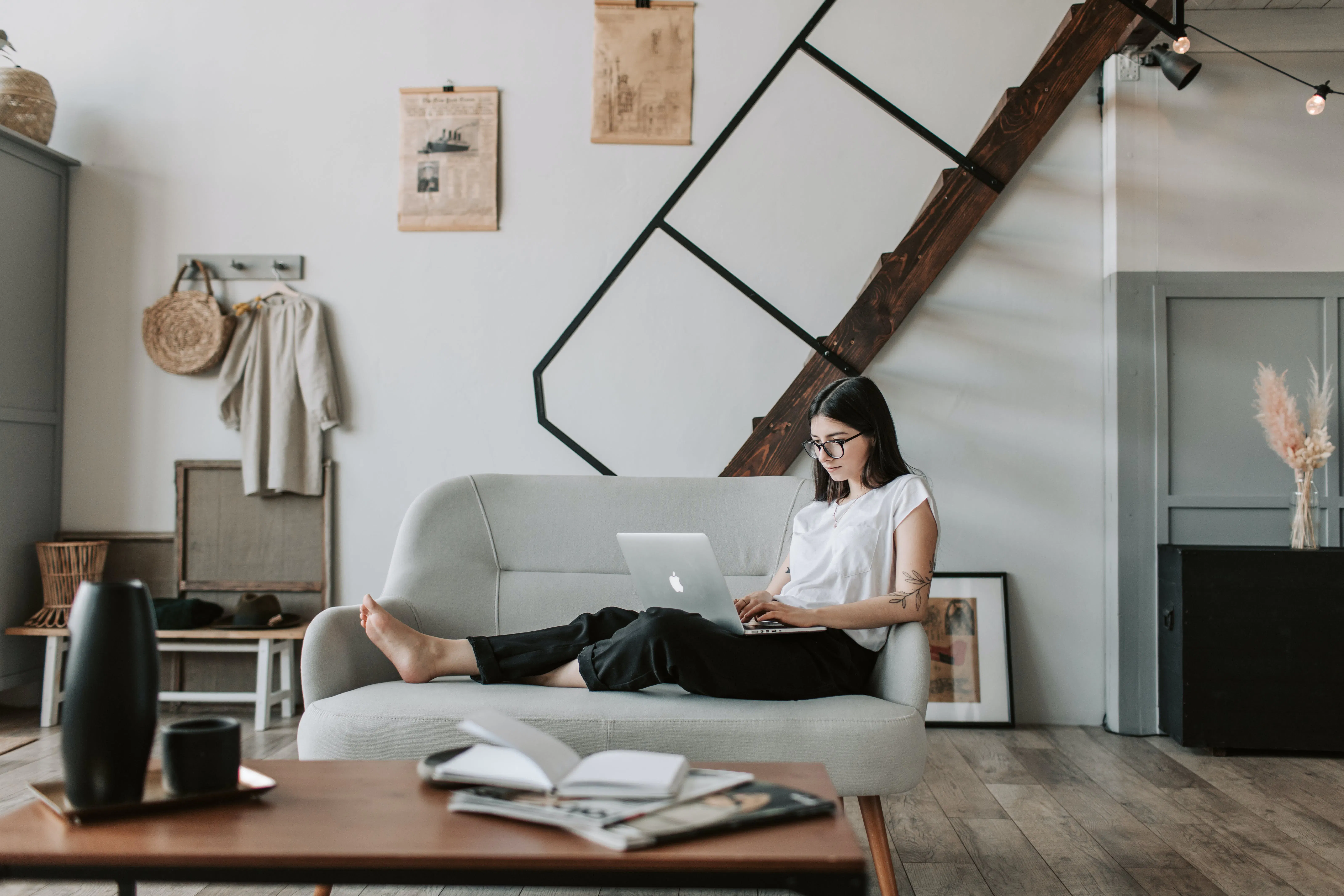 girl using laptop