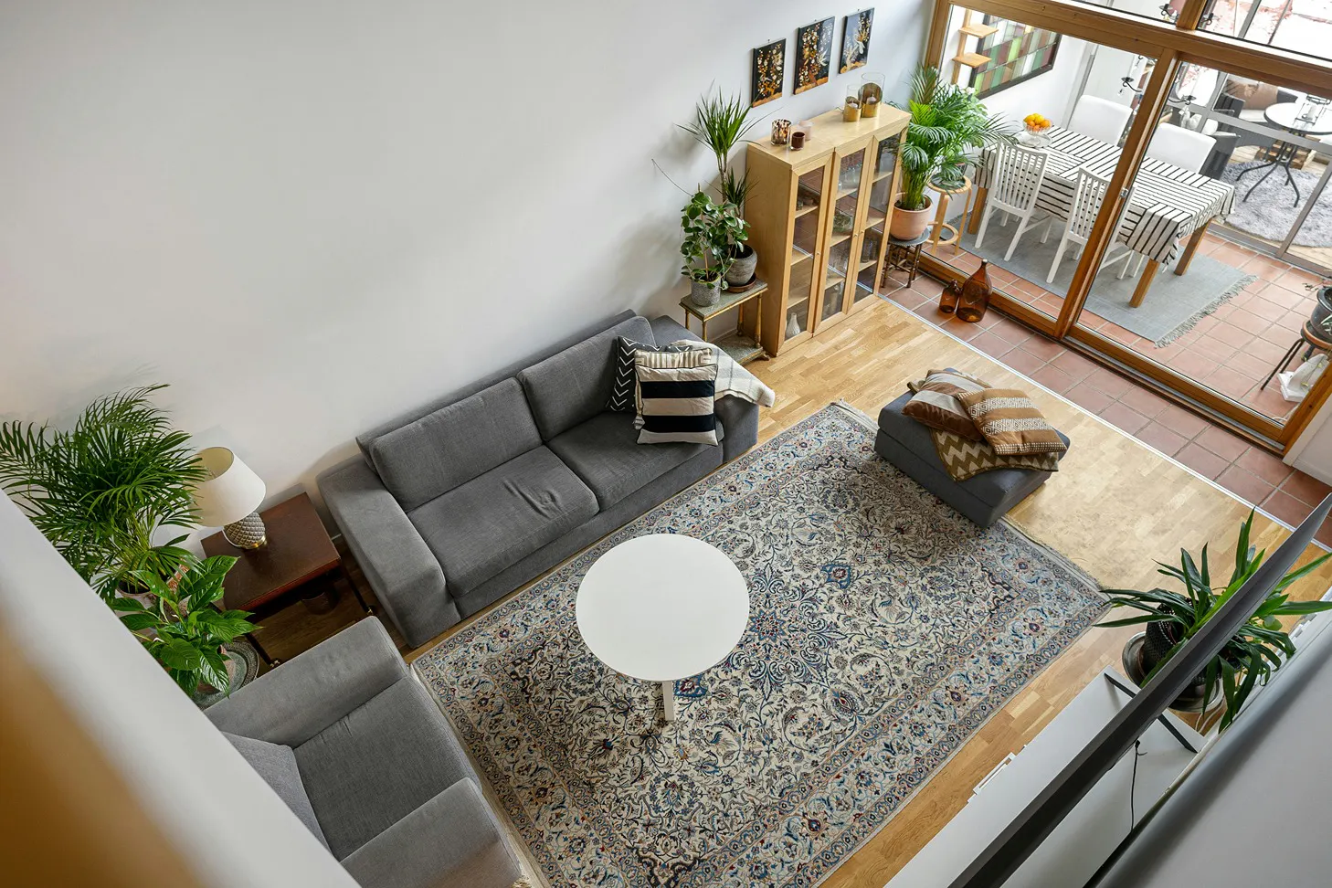 Great photos and catchy listing titles matter