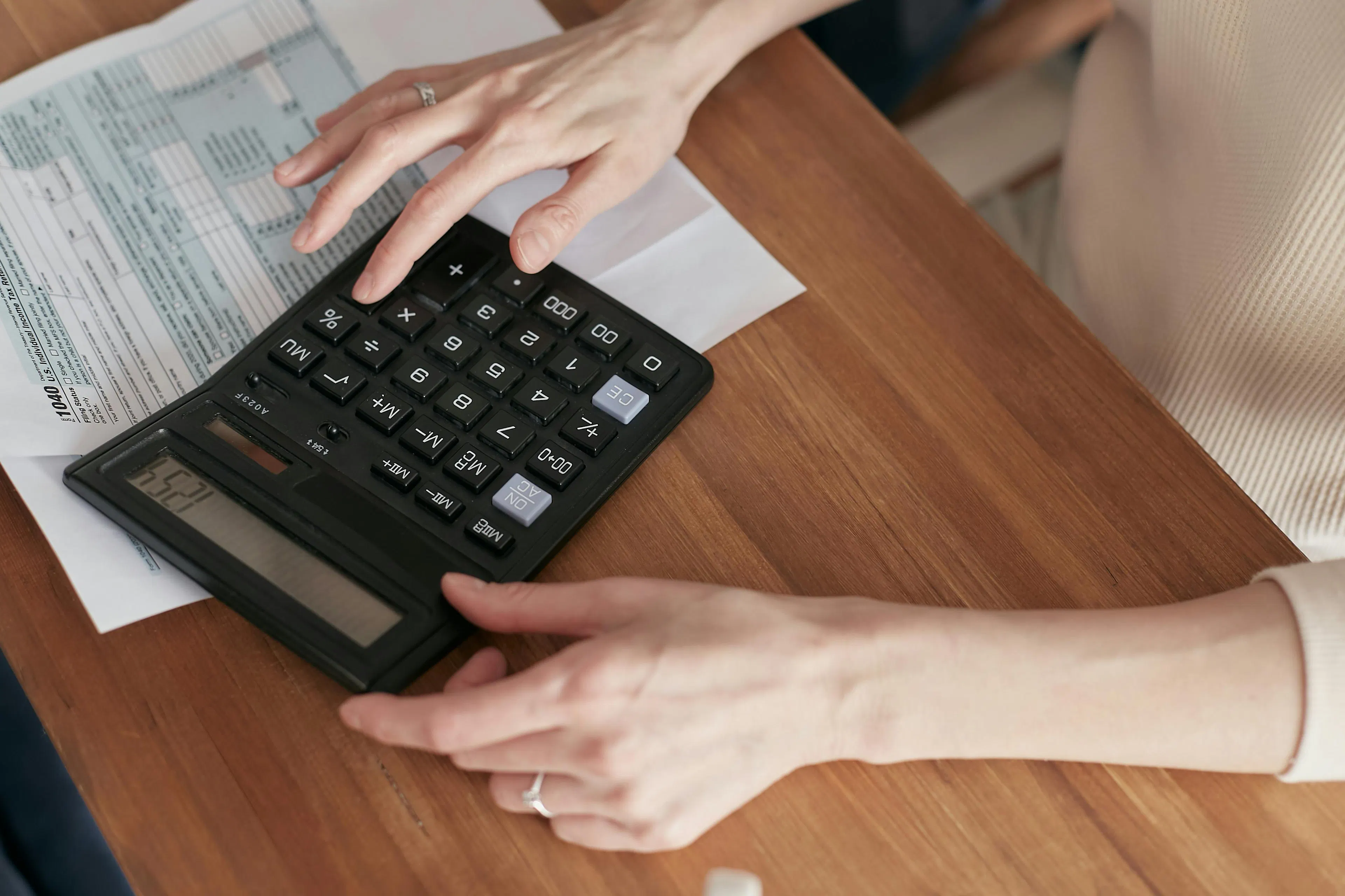 Facture Airbnb : où la trouver, comment l’interpréter et suivre vos paiements ?