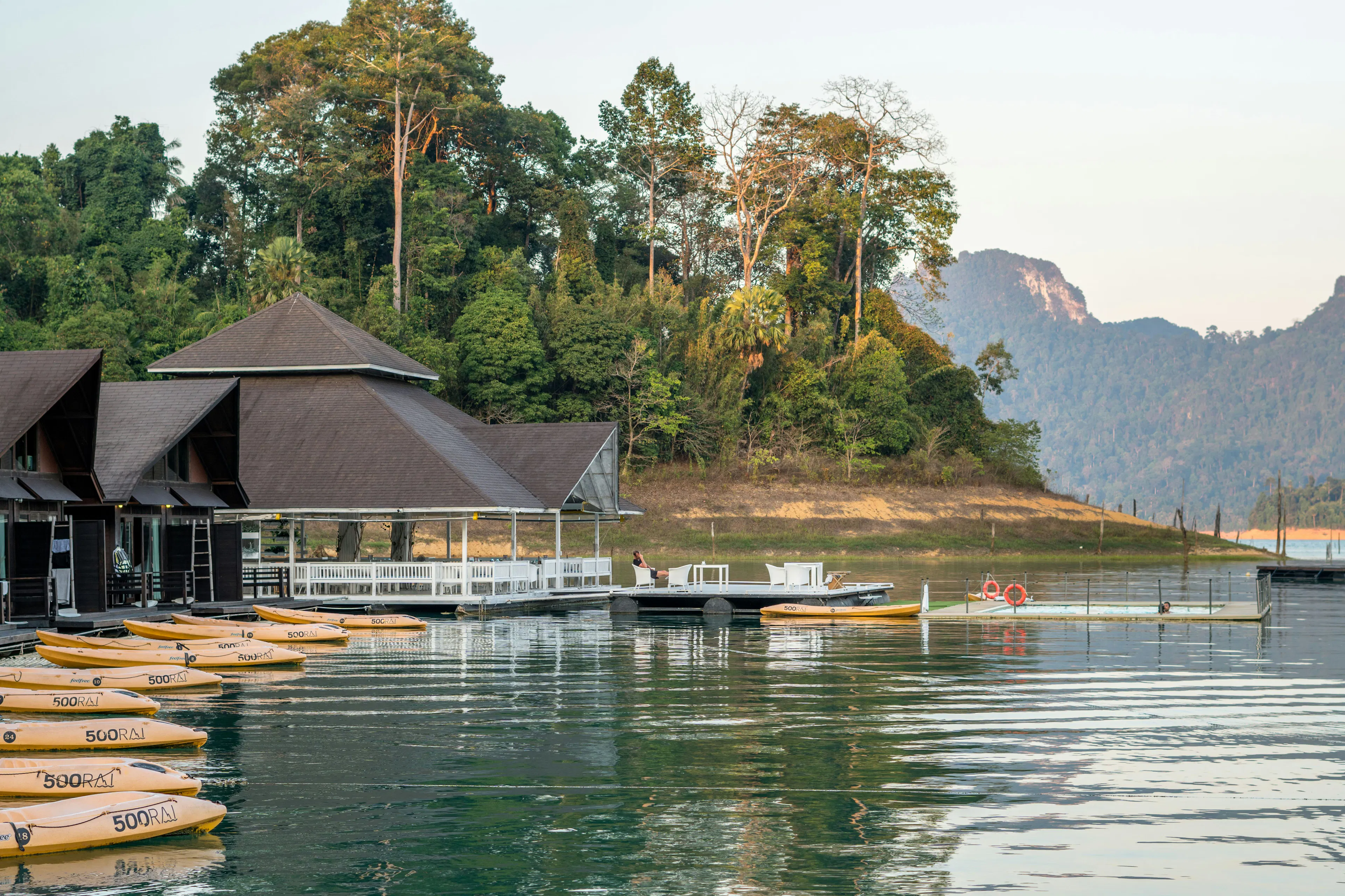 How Much Can You Earn on Airbnb with Lake Access?