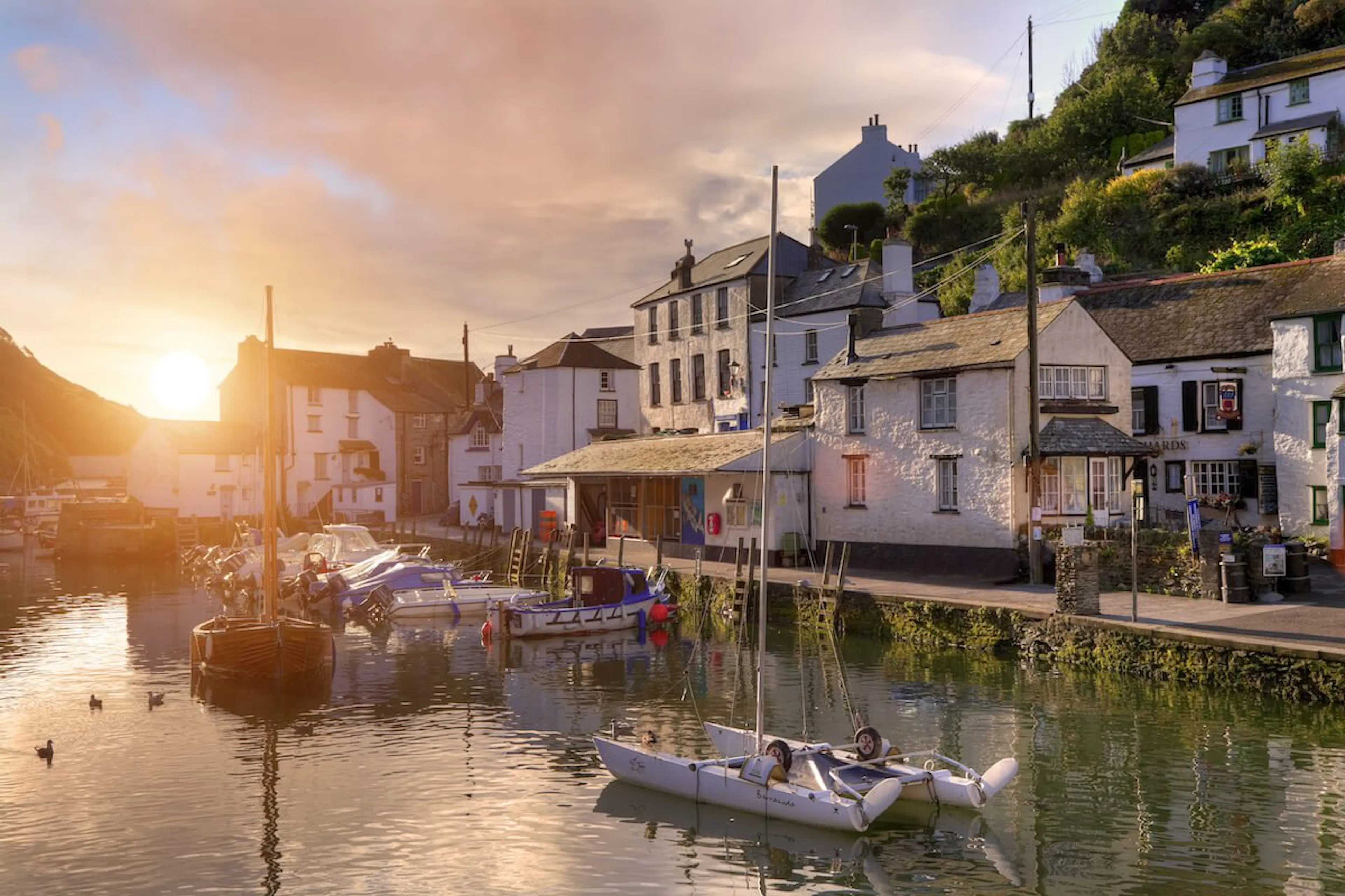 How to Price Your Holiday Let: Airbnb Pricing Explained