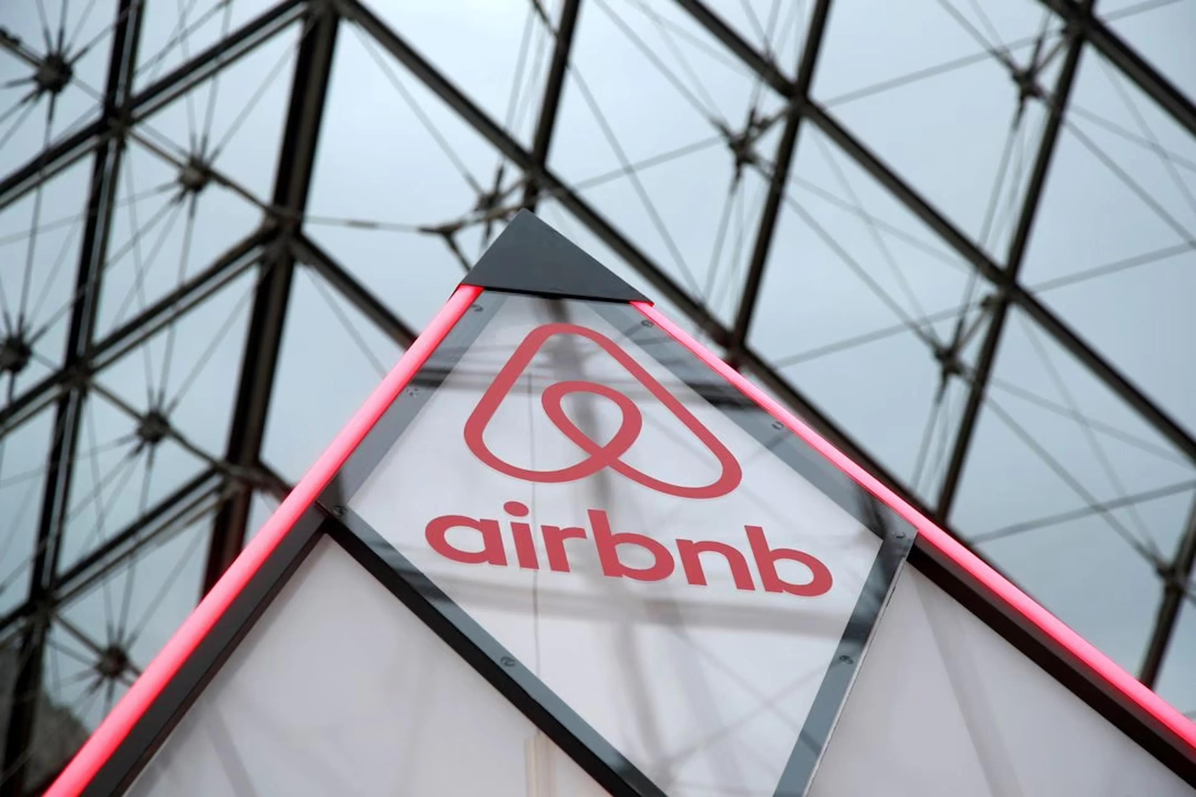 Airbnb to allow guests to pay in four parts, brings in more price transparency