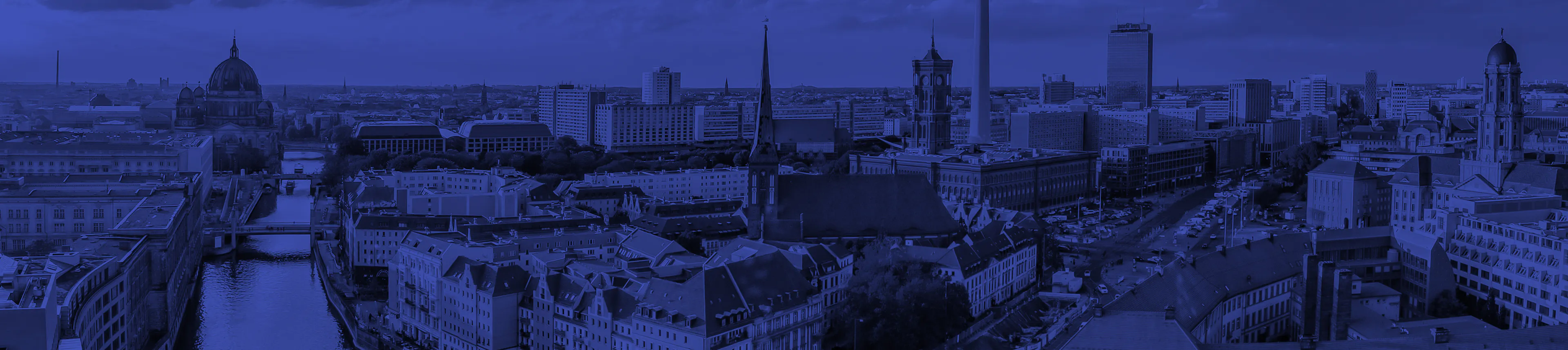 Discovering if hotel trends match vacation rental trends in Berlin