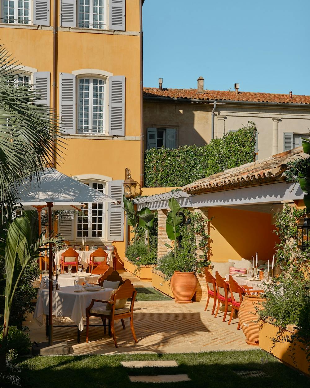 Le restaurant Les Délices du Pan Deï, à l'hôtel de luxe Le Pan Deï Palais à Saint-Tropez