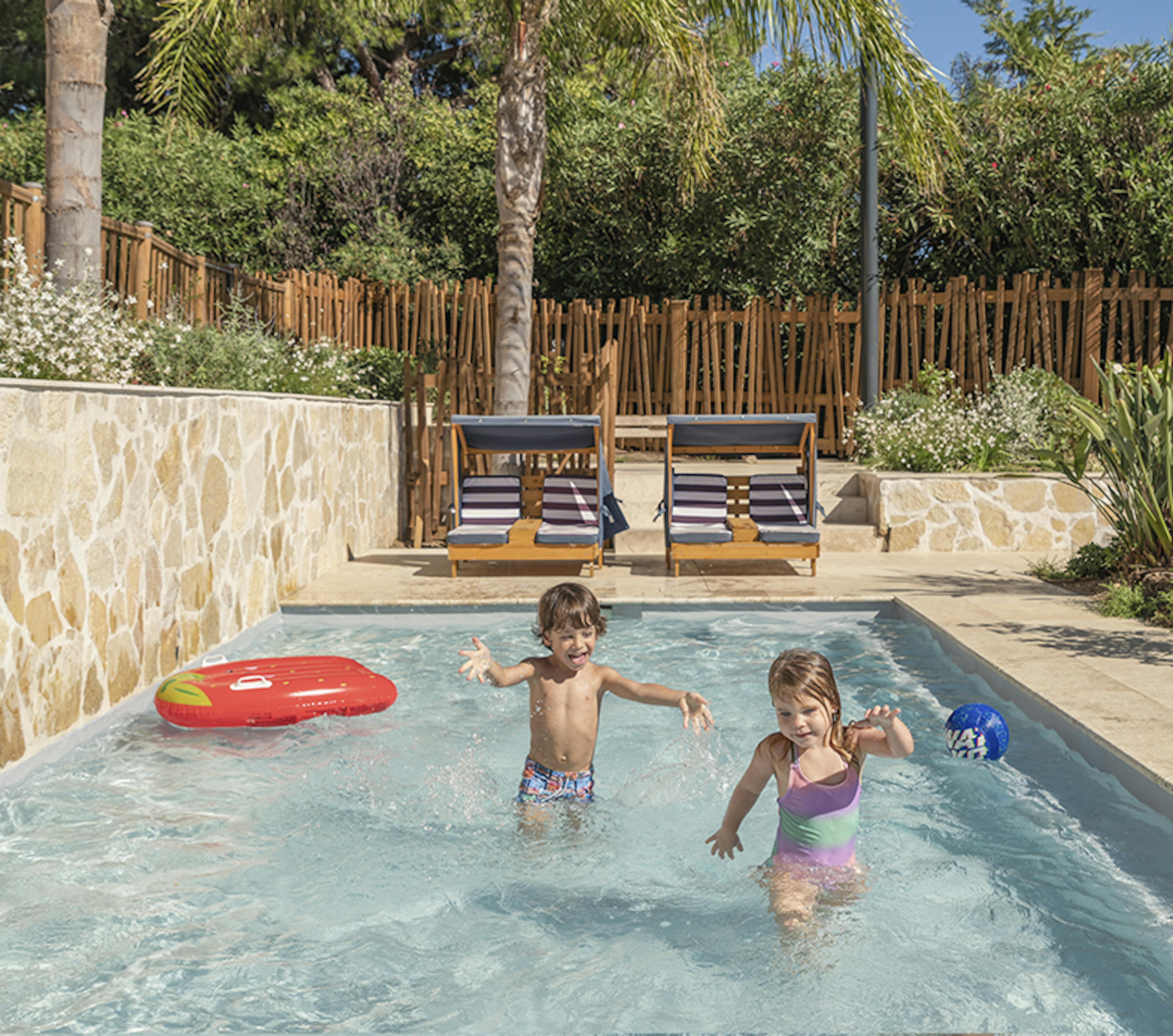 Château de La Messardiere, Saint-Tropez, kids club piscine