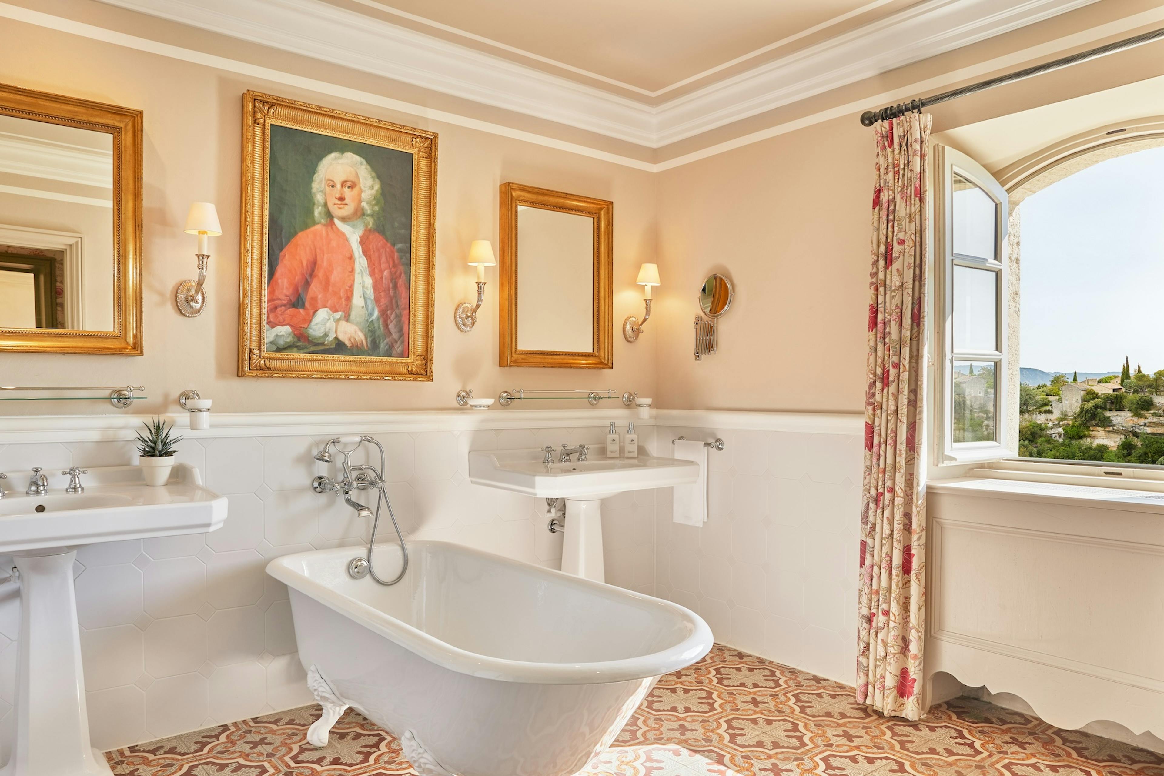 Salle de bain Junior Suite Prestige, Airelles Gordes La Bastide