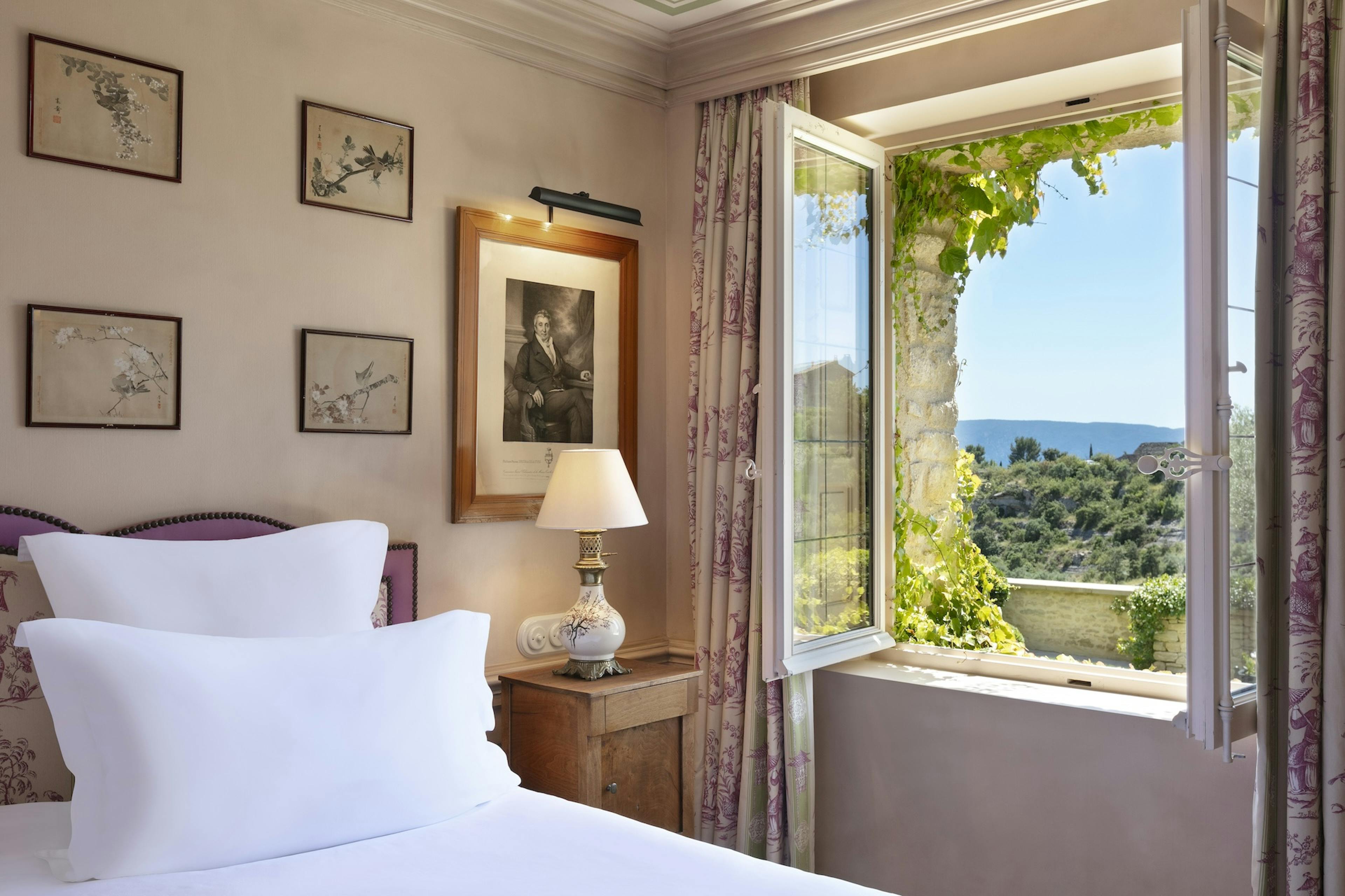Chambre Deluxe vue sur Vallée du Luberon, Airelles Gordes La Bastide
