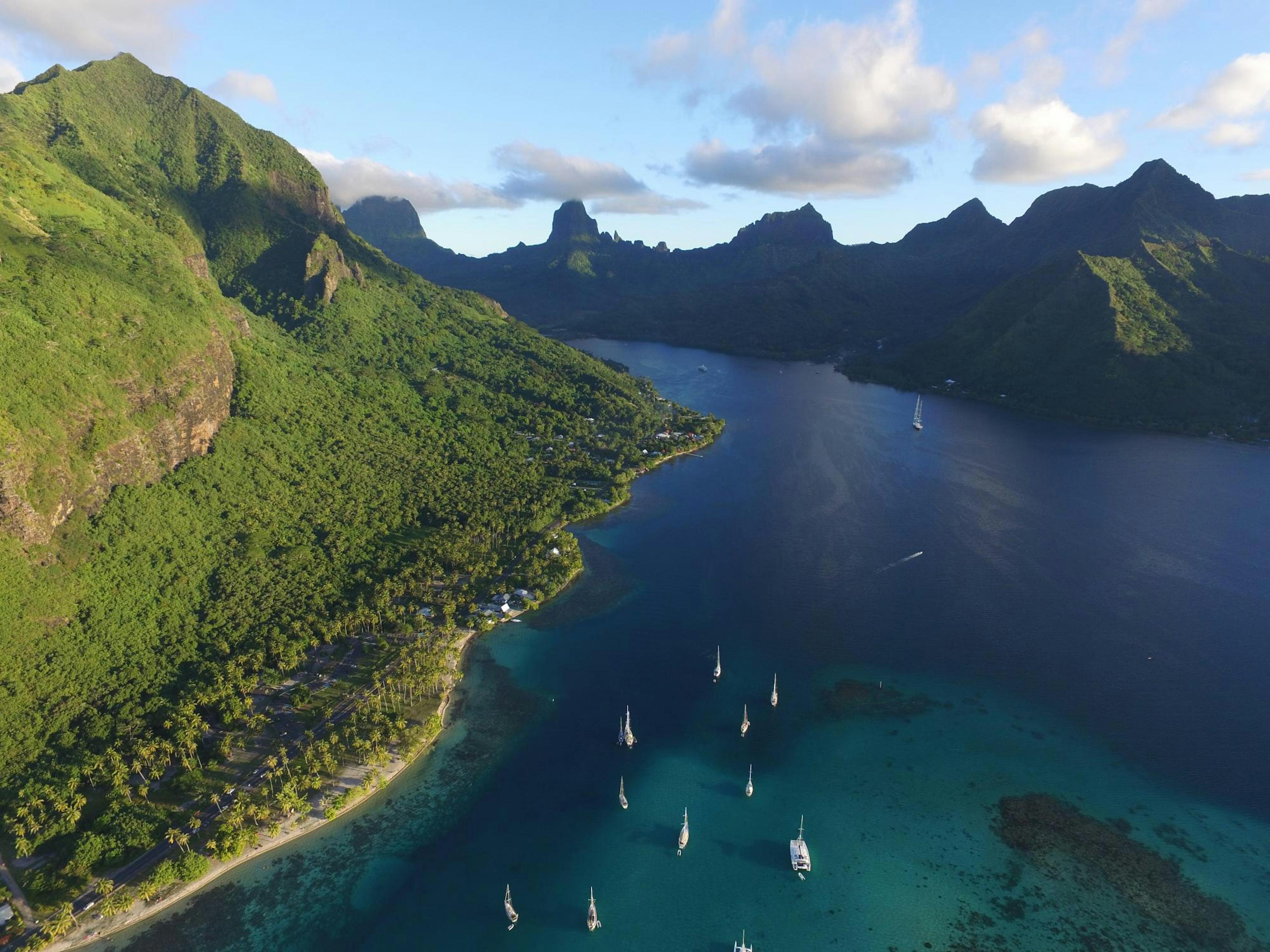 Our destinations - Moorea bay