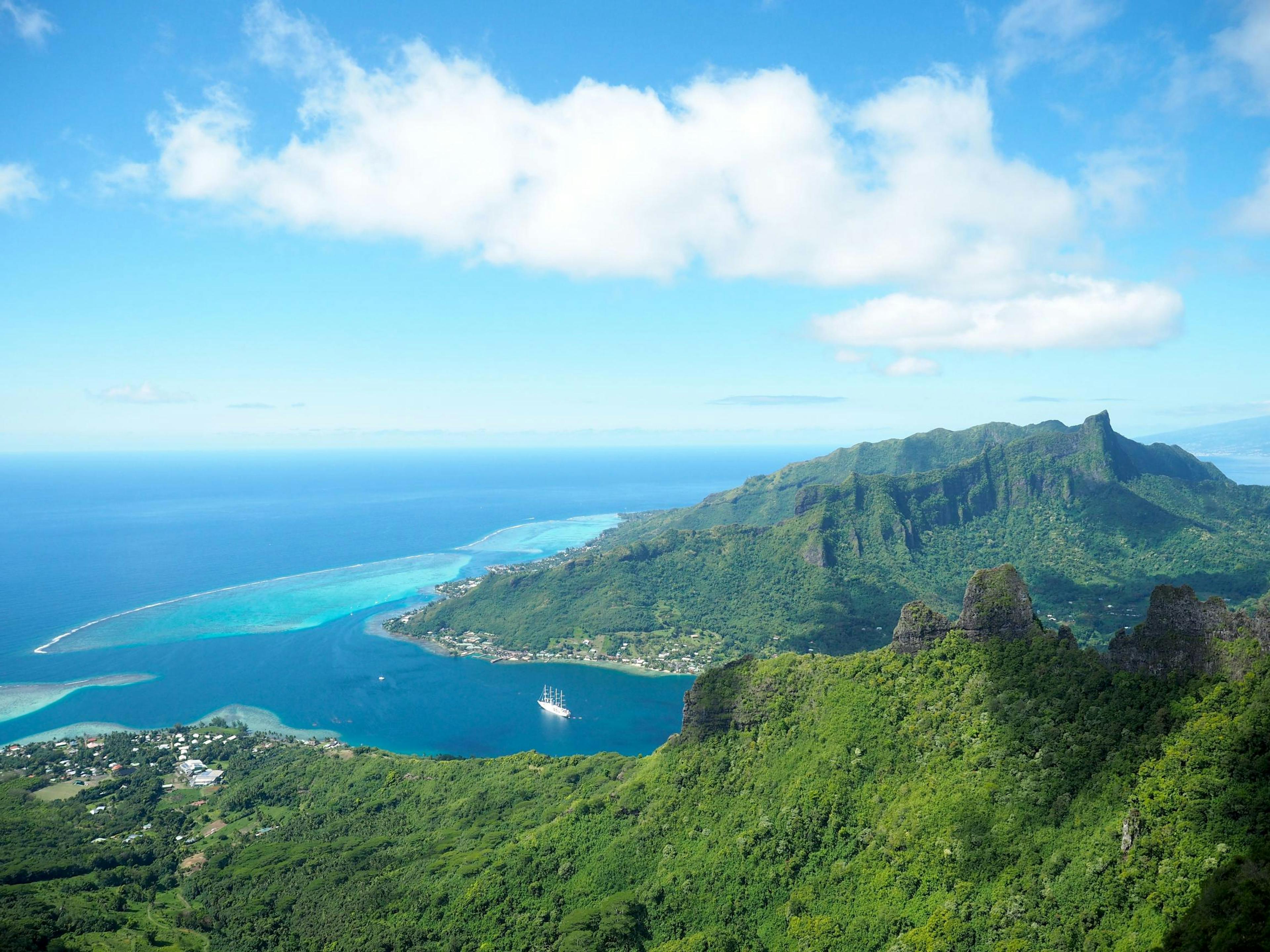 Moorea island view from the sky