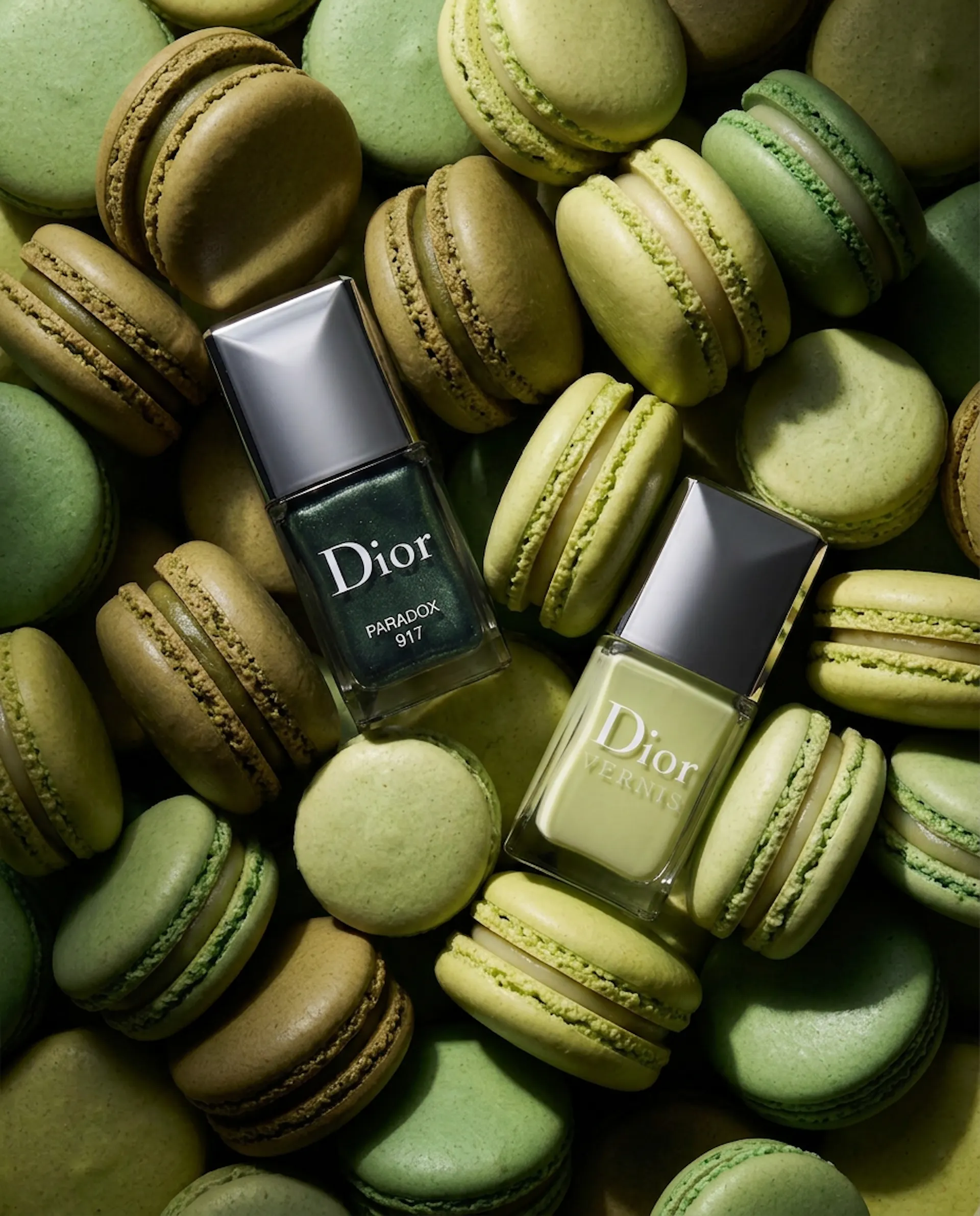 vernis Dior et maccarons verts