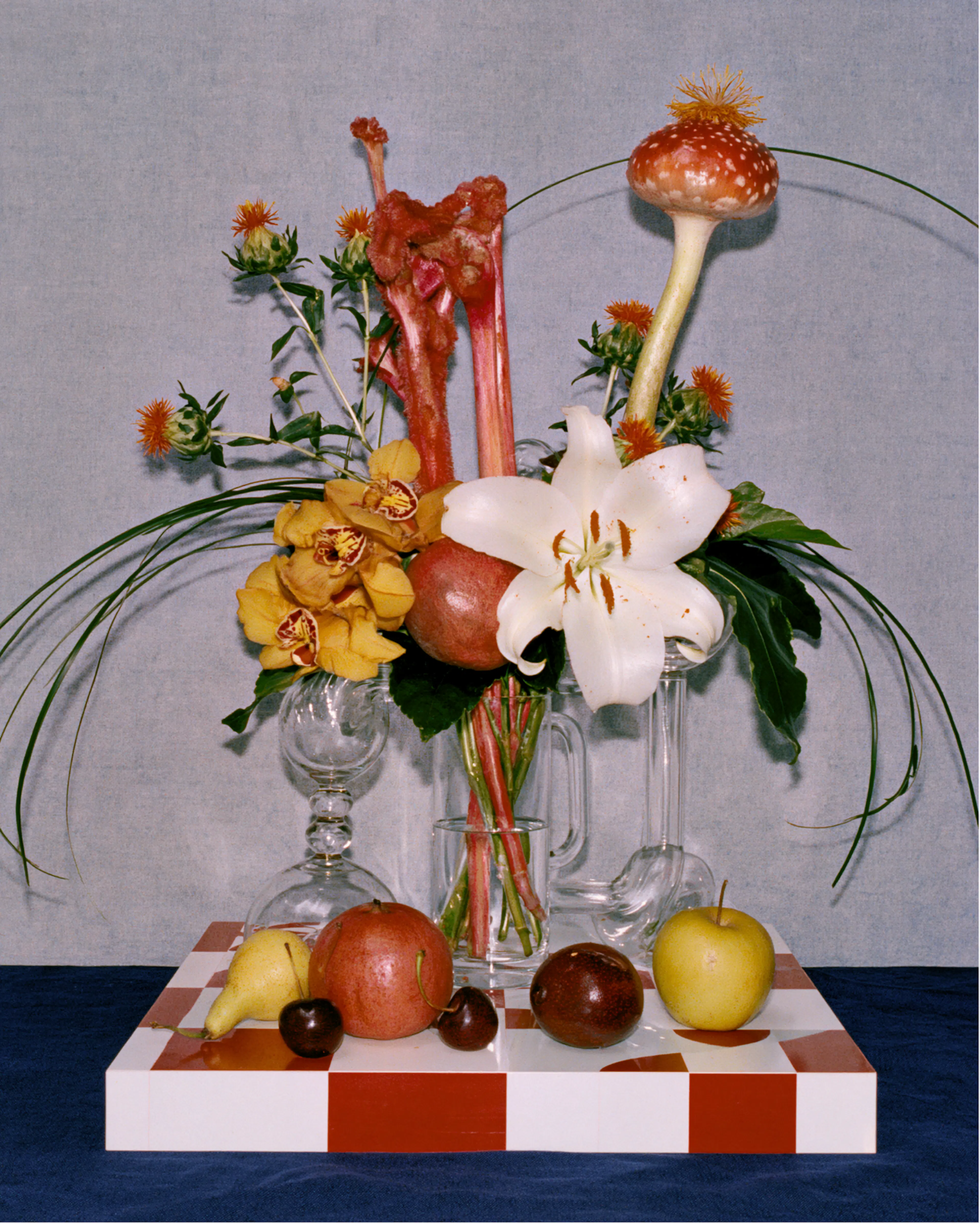 fleurs colorés et vase