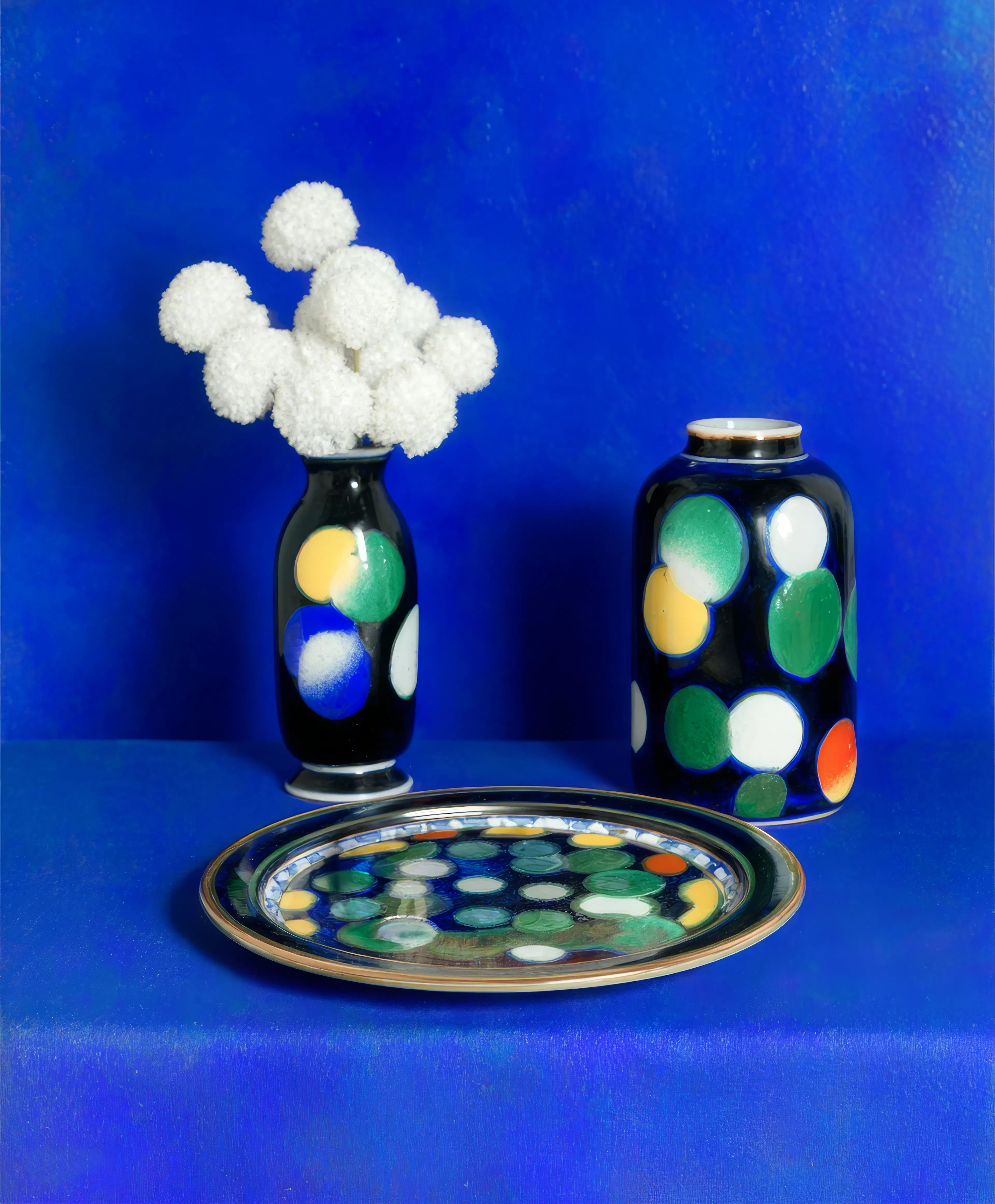 vaiseelle colorée bleue