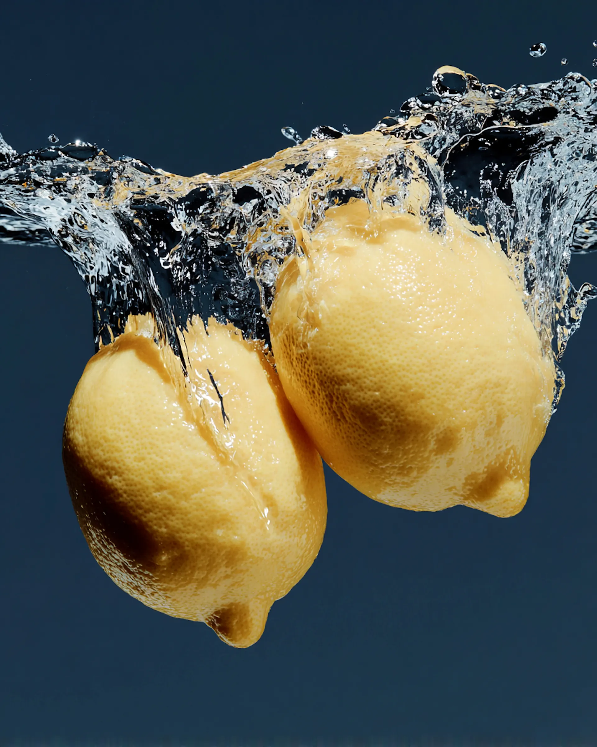 citrons dans de l'eau 