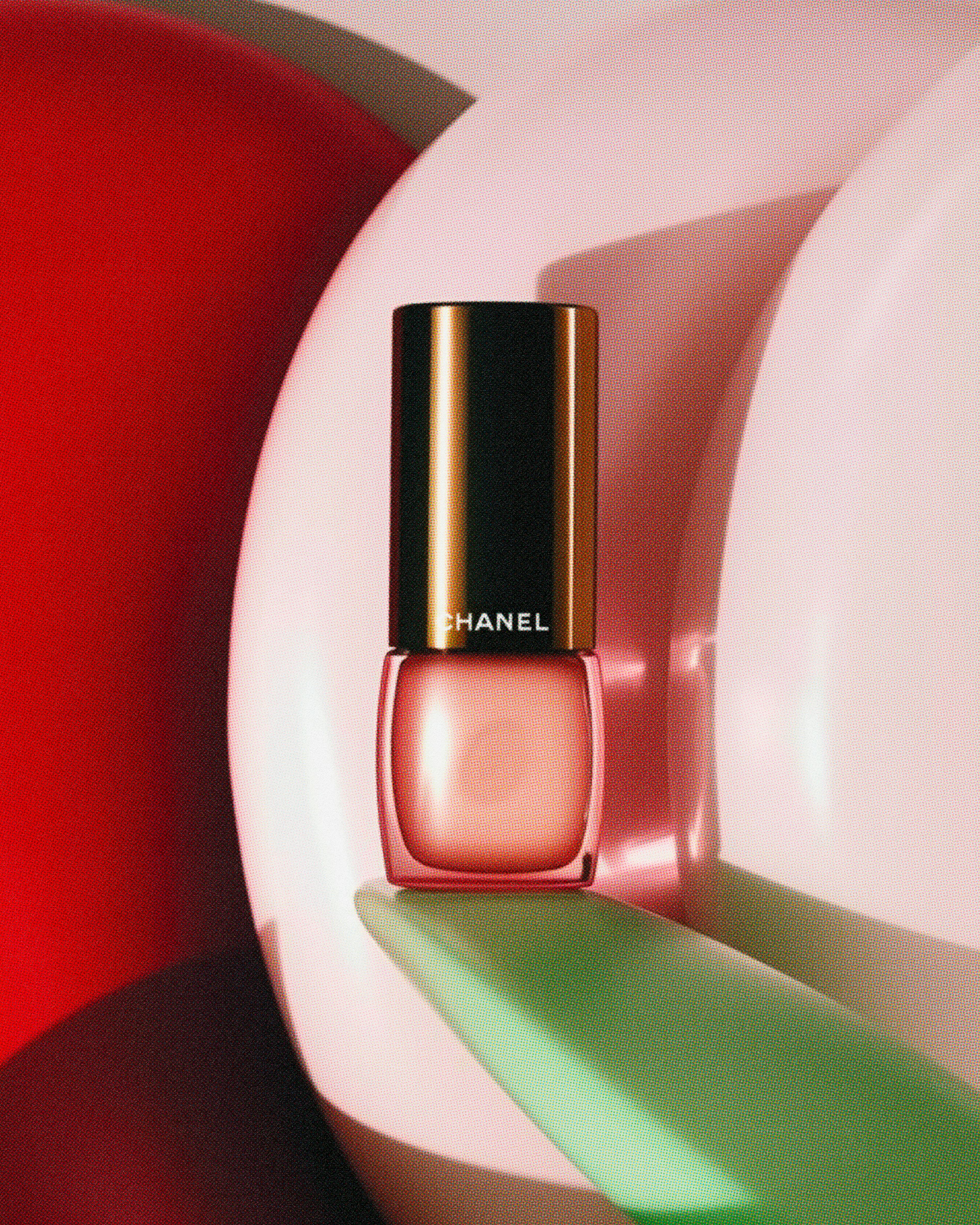 packshot of a pink nail polish 