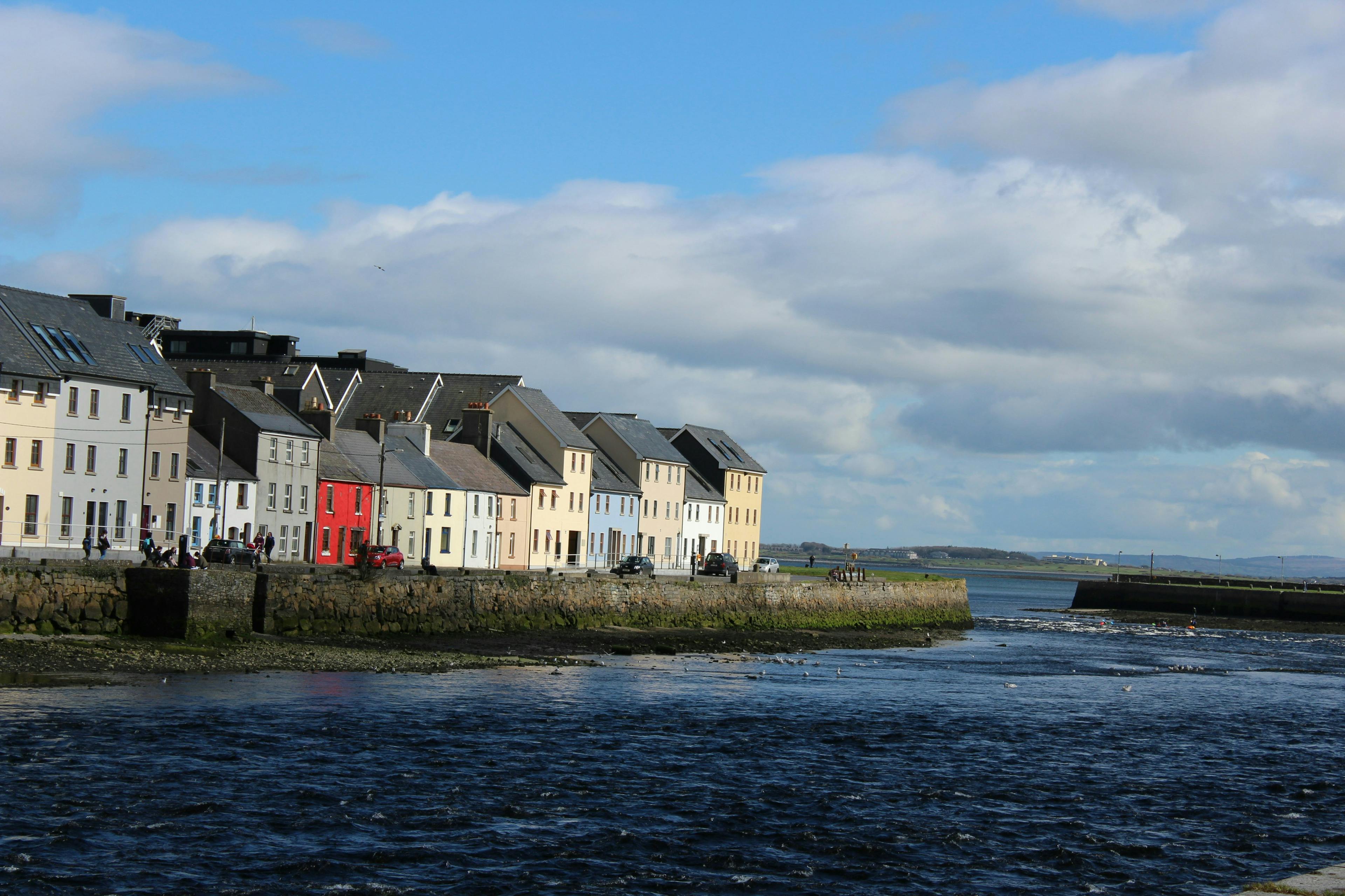 Picture of houses in Spanish arch Galway