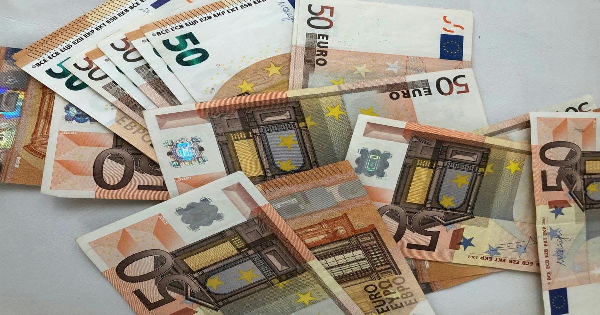 Picture of money