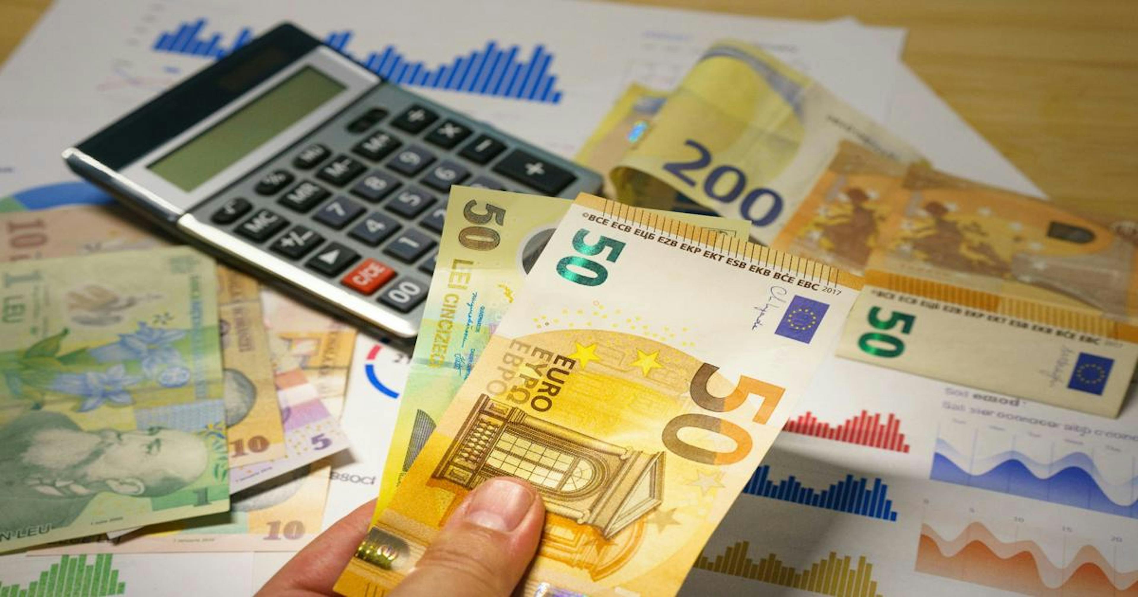 Picture of money