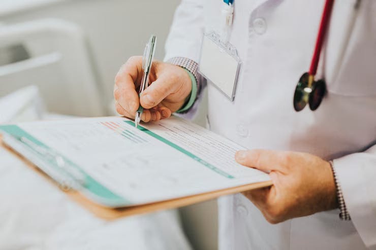 ¿Quién es el Propietario de la Historia Clínica en una Clínica Dental?