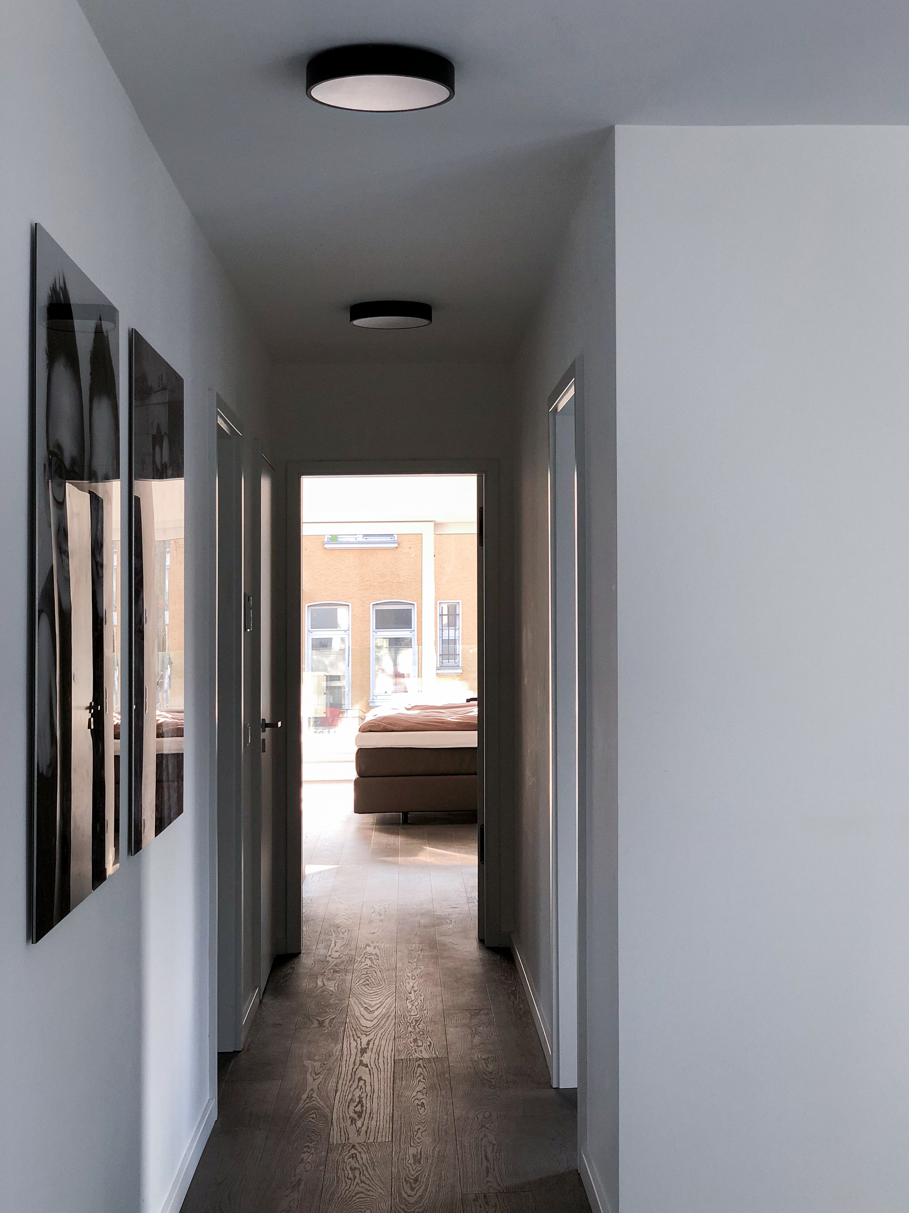 Der Flur im Obergeschoss - Neubau eines Einfamilienhauses mit Einliegerwohnung in Köln-Dellbrück.