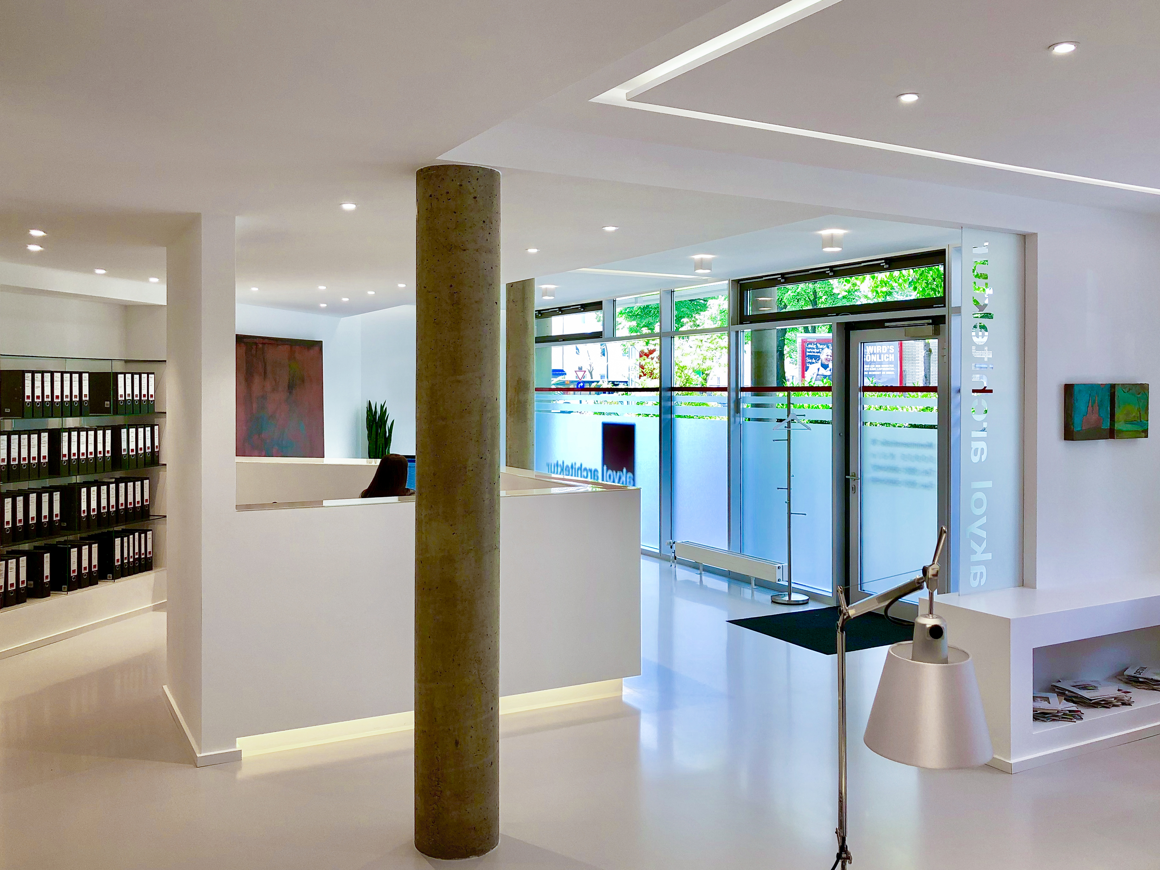 Eingangsbereich - Umbau der Büroräume in Köln-Lindenthal.
