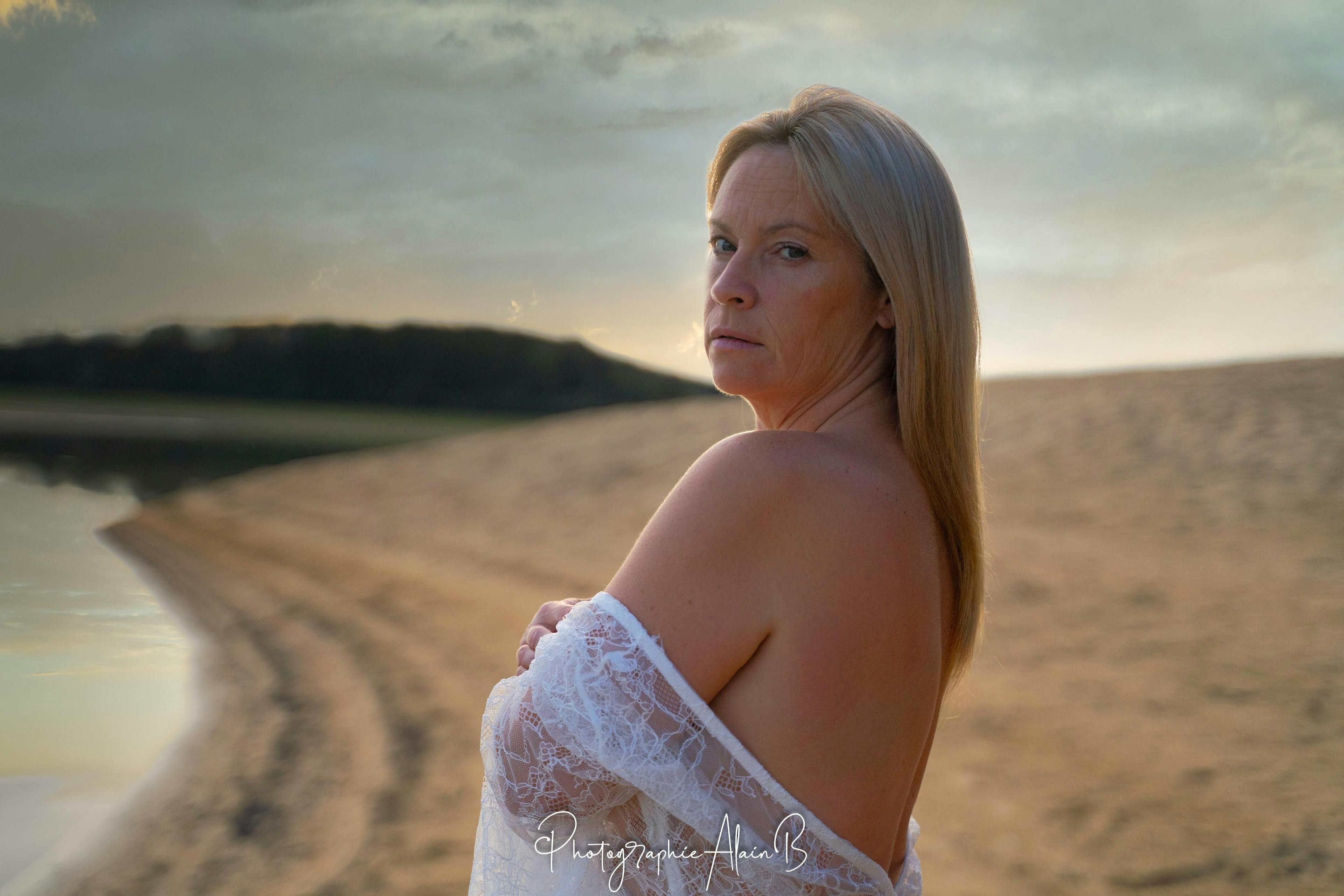 Portrait extérieur au bord du Bourdon