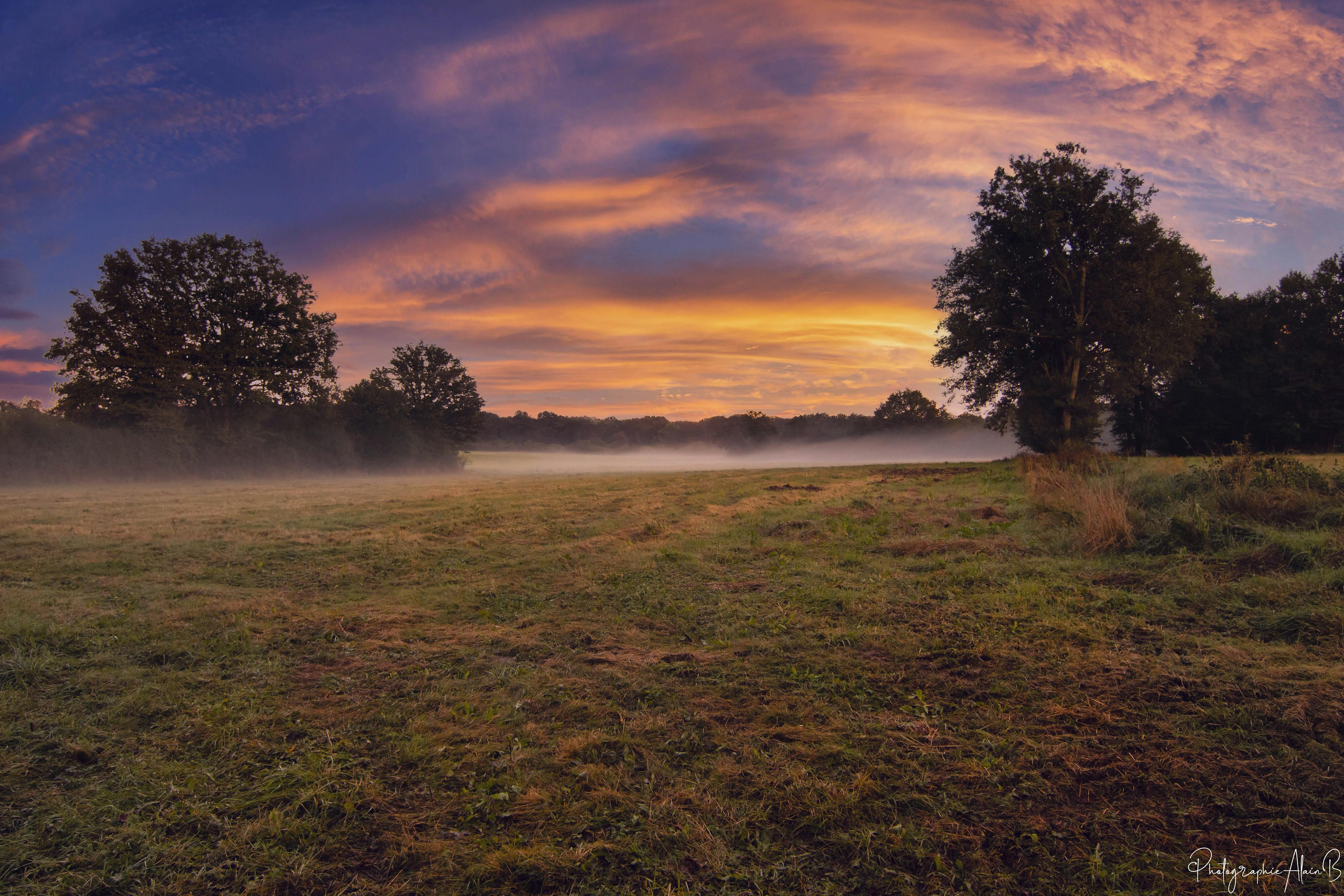 Coucher soleil campagne
