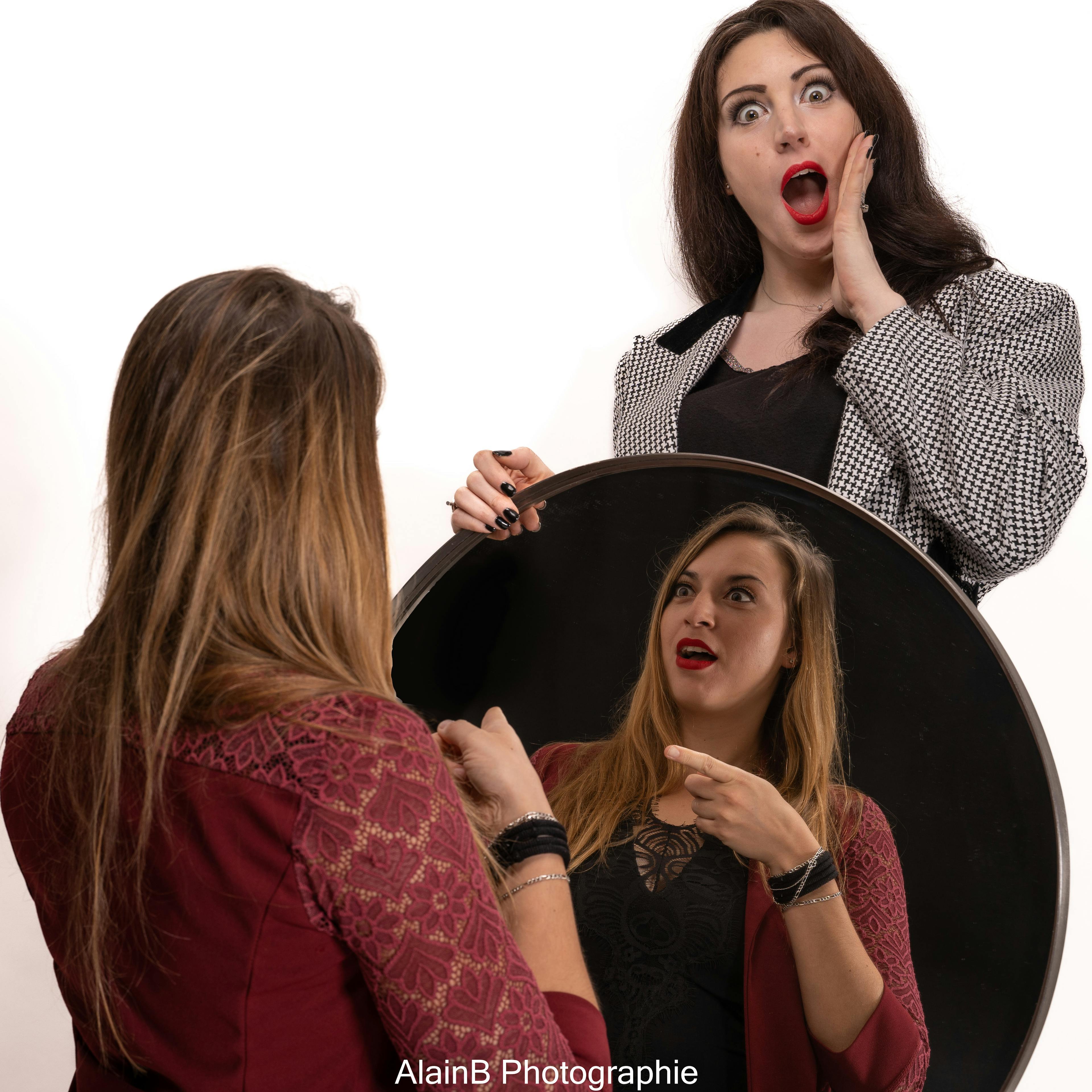 Audrey & Laura miroir