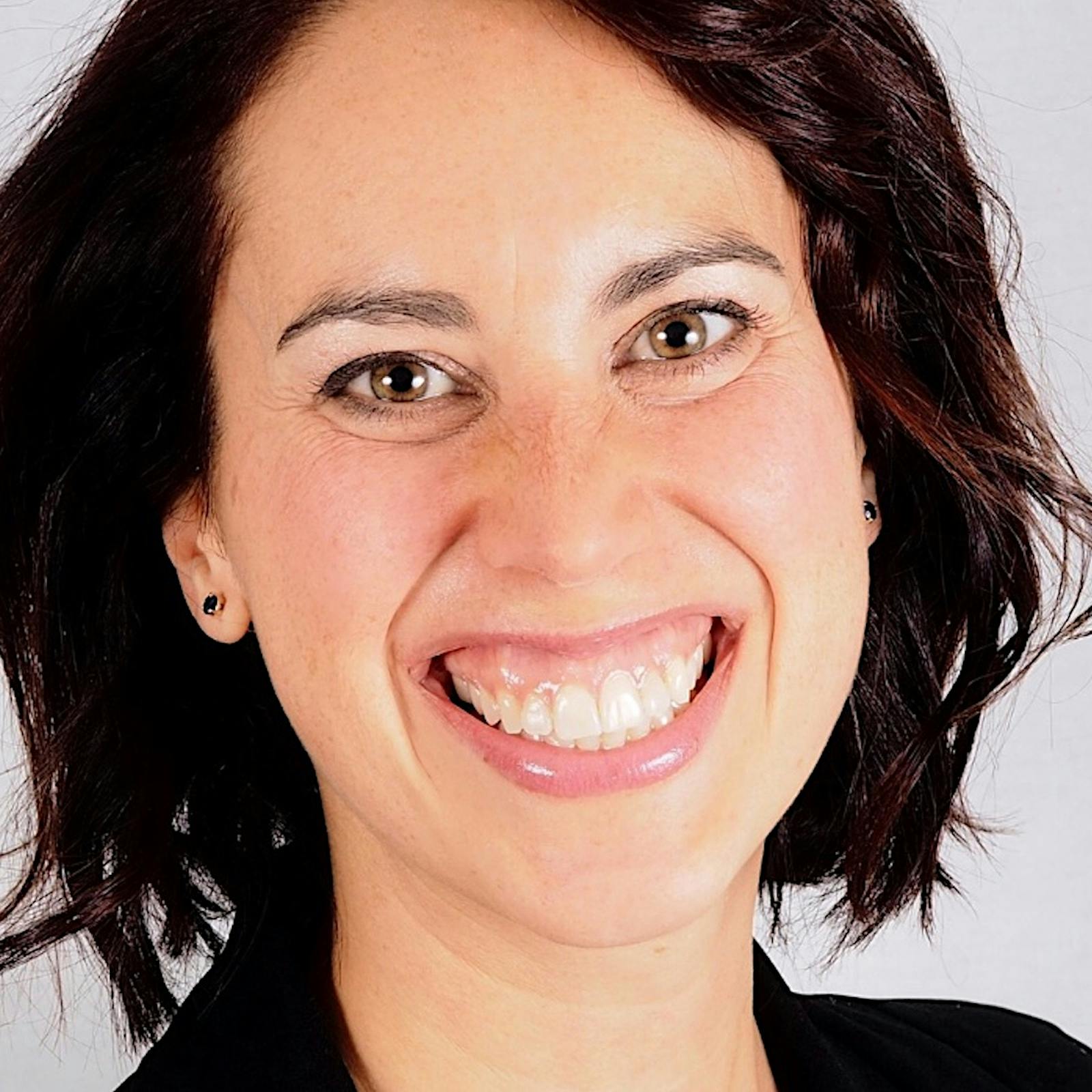 Rebecca Fiissel Schaefer headshot