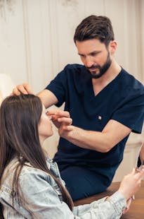 La beauté du nez est avant tout liée à son intégration harmonieuse au sein de votre visage