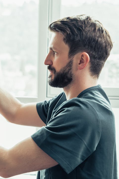 Tracés lors d'une consultation d'un Lifting du sein par le Dr. Alexandre Mertens