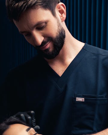 Un mini lifting sur mesure par le Dr. Alexandre Mertens